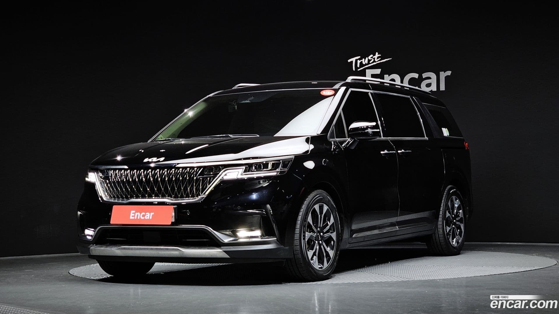 Main__Slider__Photo:Canival Kia 2022.0-0