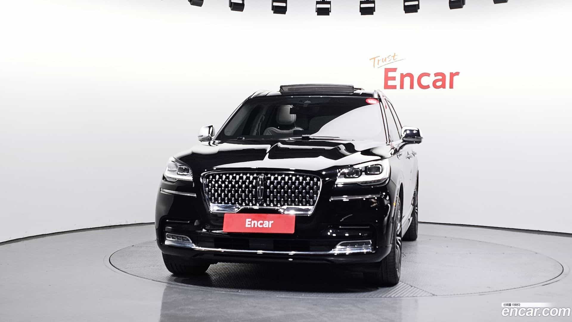 Aviator Lincoln 2020.10-OUTER-003