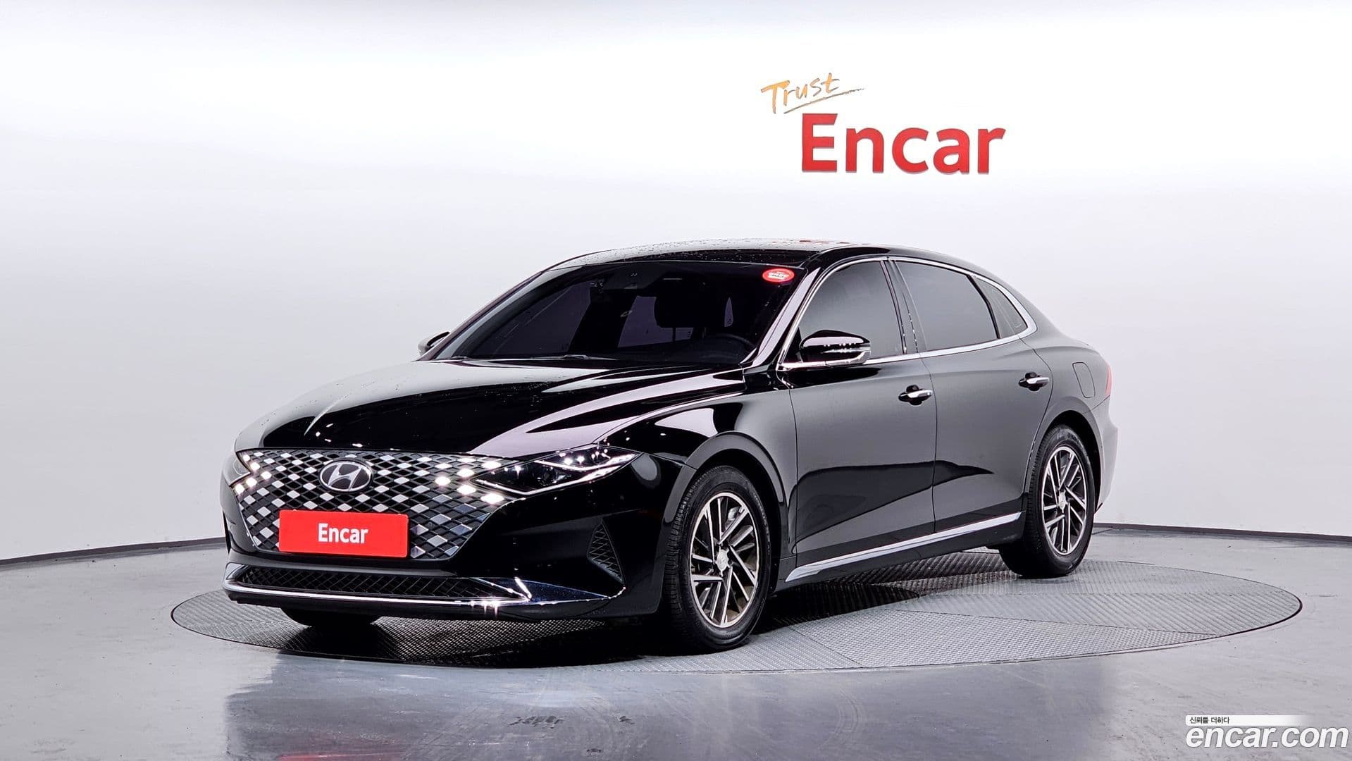 Main__Slider__Photo:Grandeur Hyundai 2019.11-0