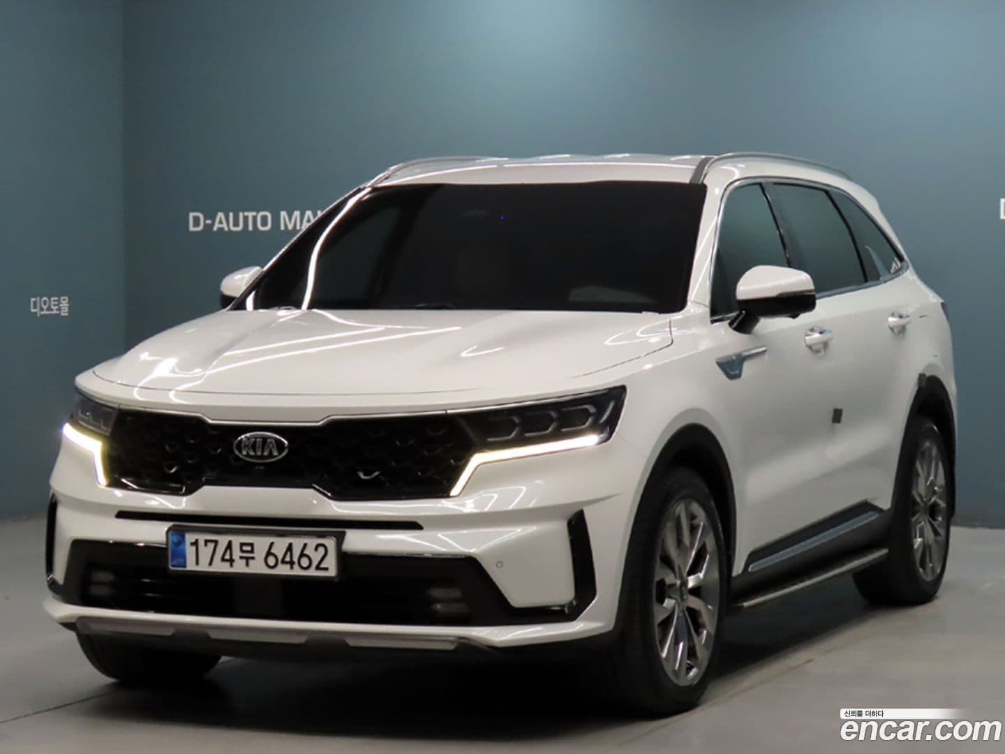 Main__Slider__Photo:Sorento Kia 2020.6-0