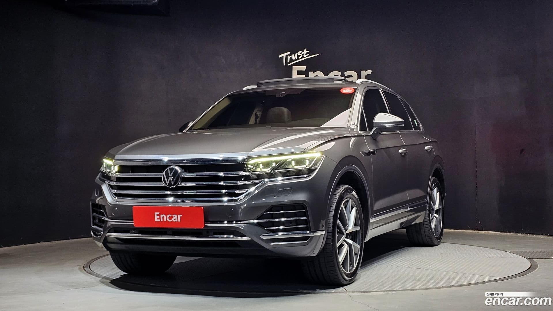 Main__Slider__Photo:Touareg Volkswagen 2023.6-0