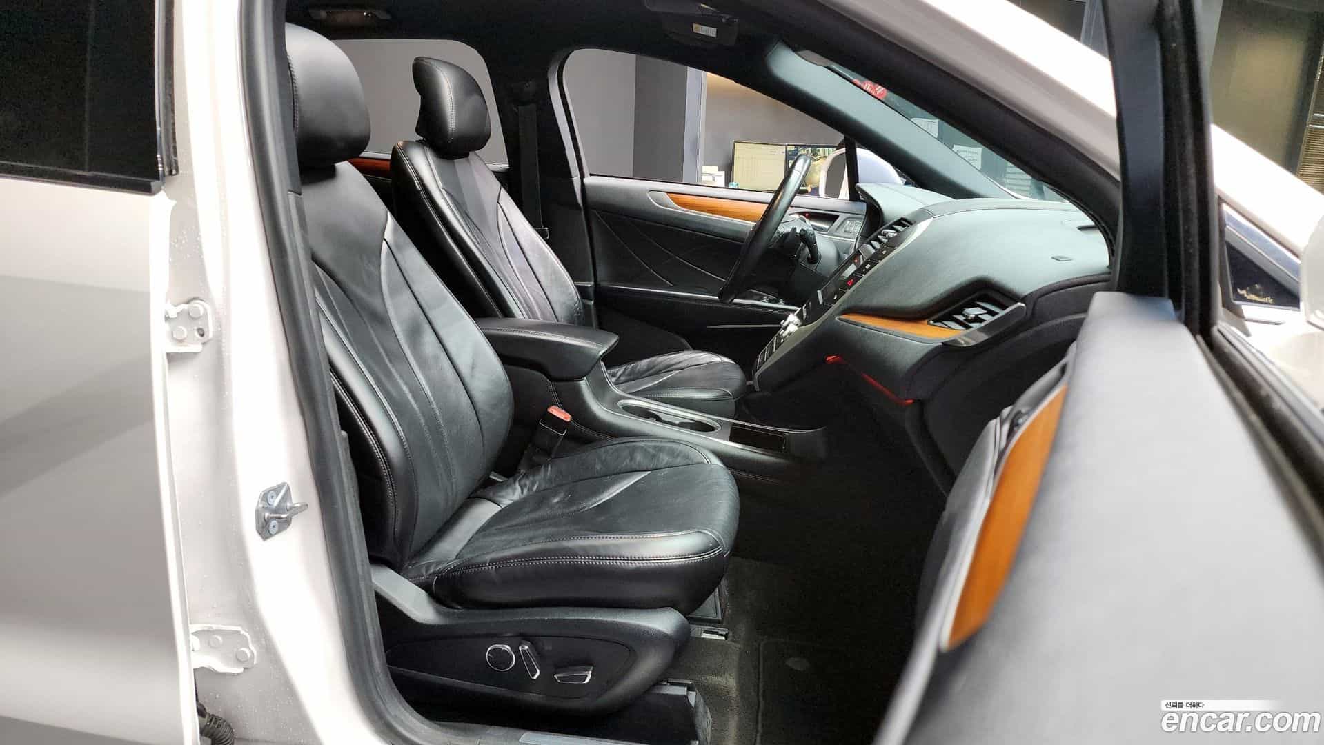 MKC Lincoln 2019.2-OPTION-015