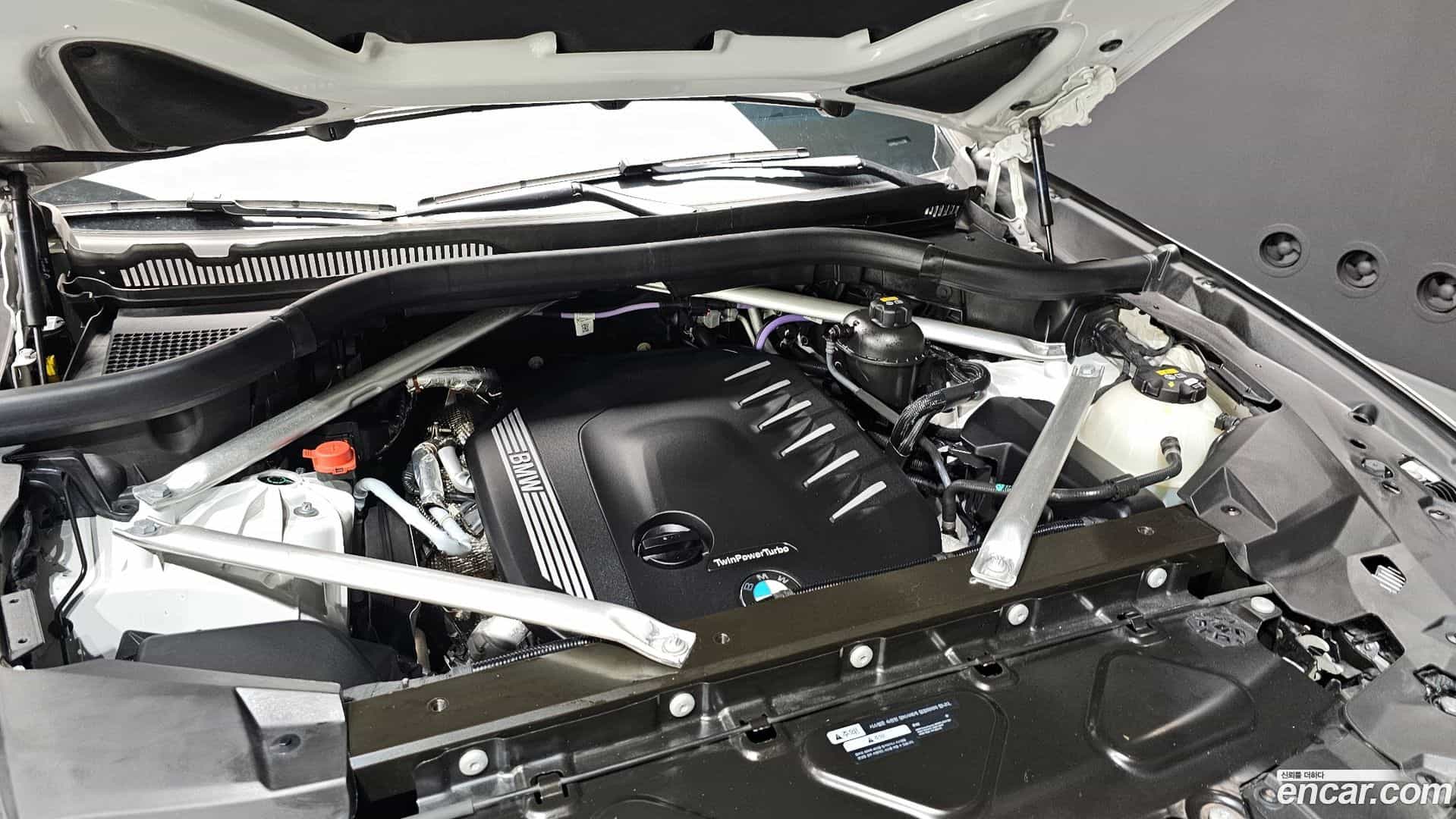 X6 BMW 2020.10-INNER-006