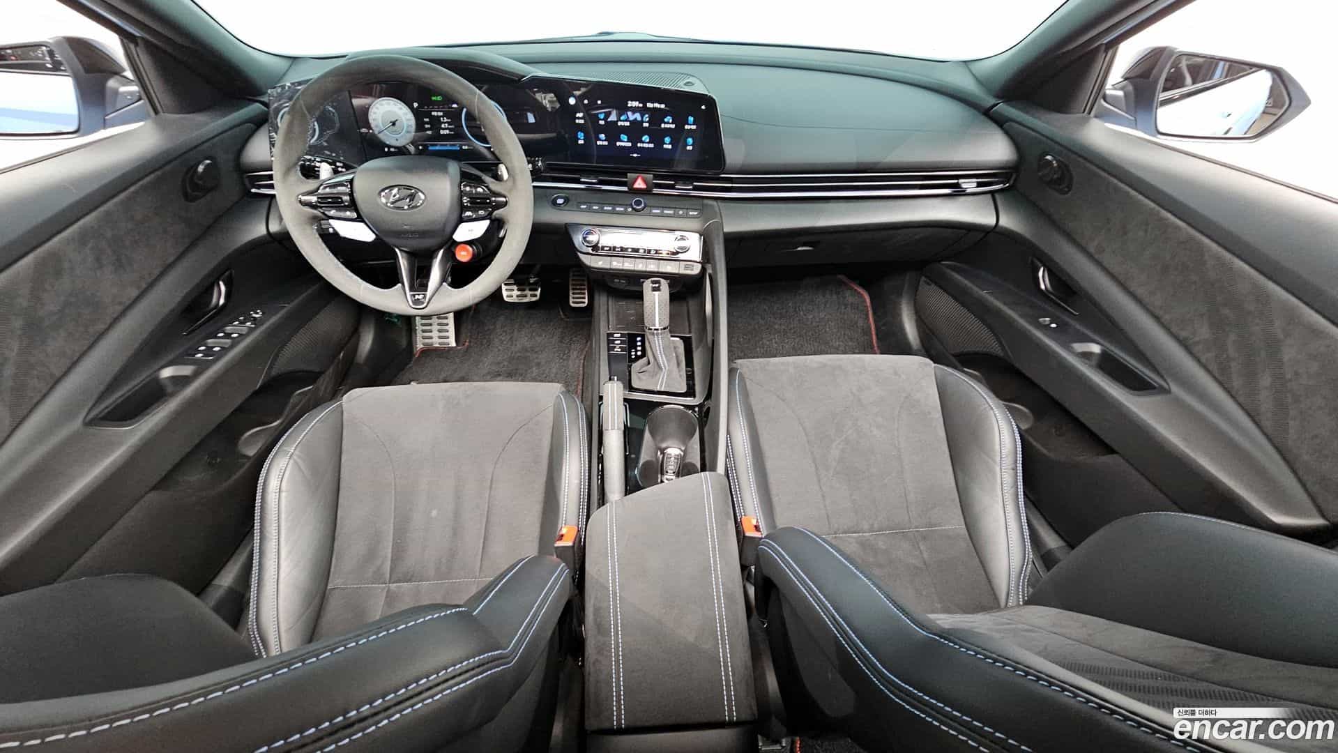 AVANTE Hyundai 2023.0-INNER-007