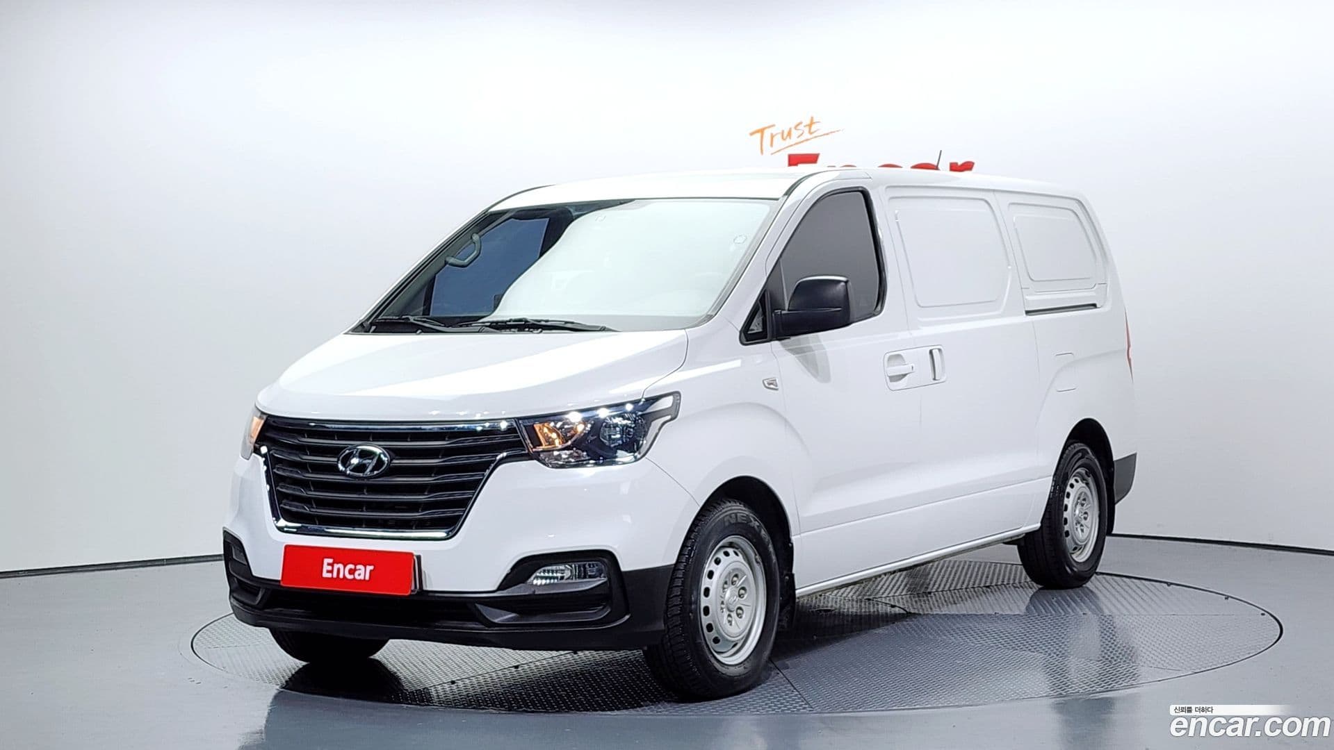 Main__Slider__Photo:Starex Hyundai 2018.0-0
