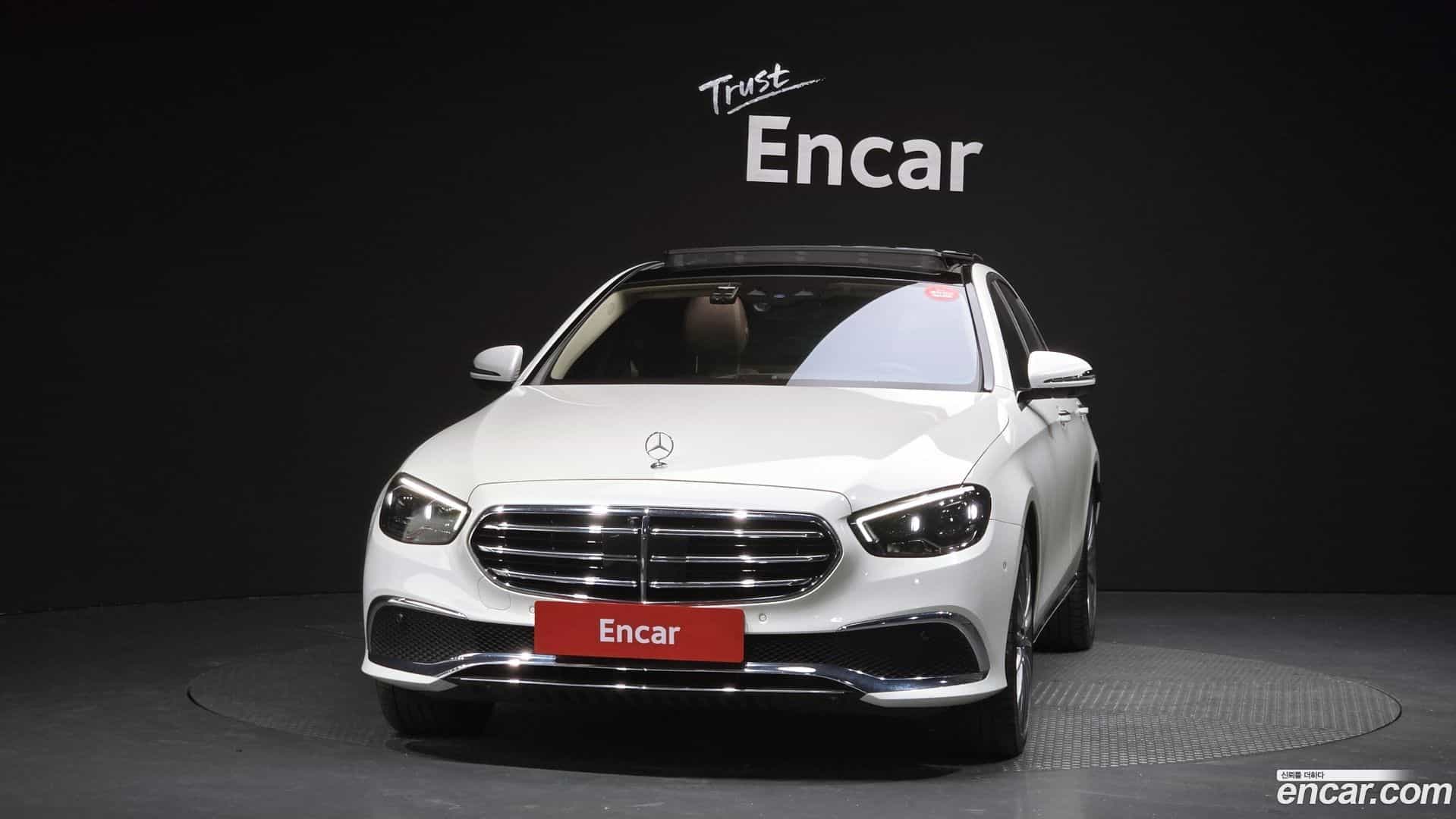 E-Class Mercedes-Benz 2023.6-OUTER-003