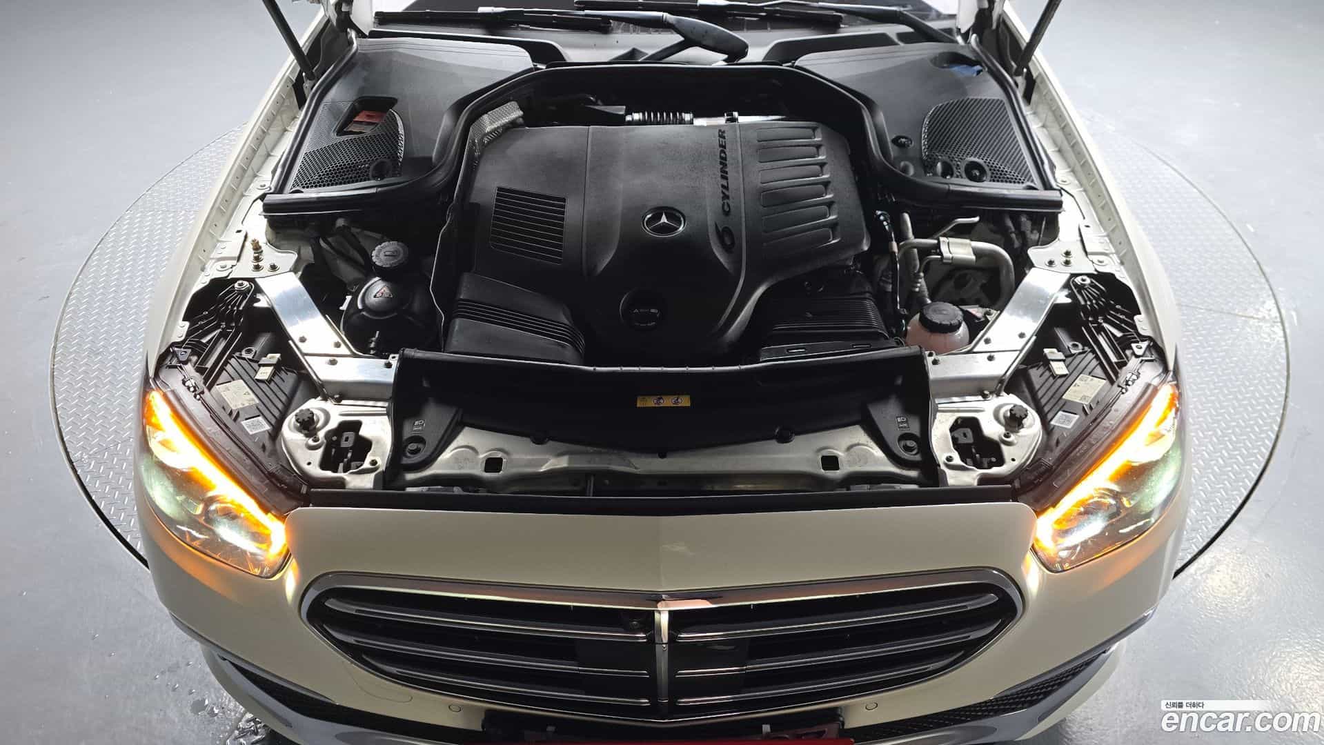 E-Class Mercedes-Benz 2023.6-INNER-006