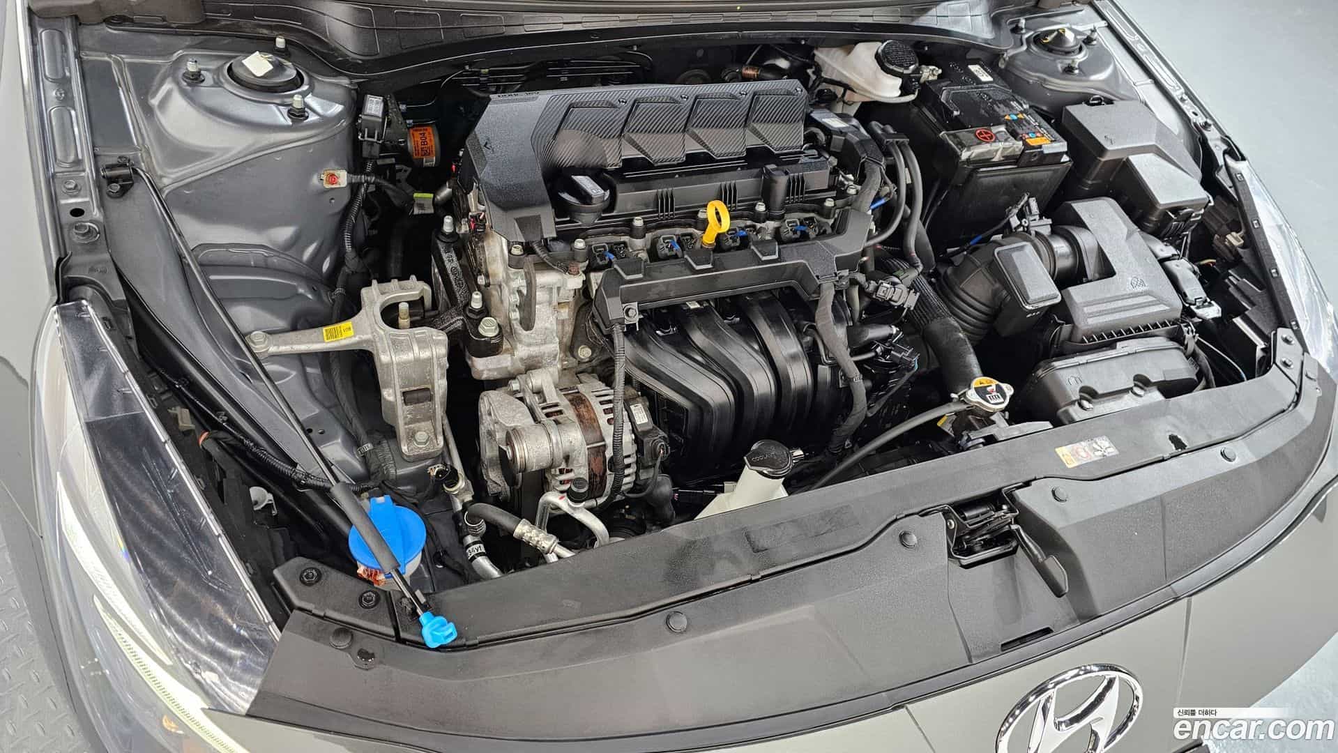 AVANTE Hyundai 2023.0-INNER-006