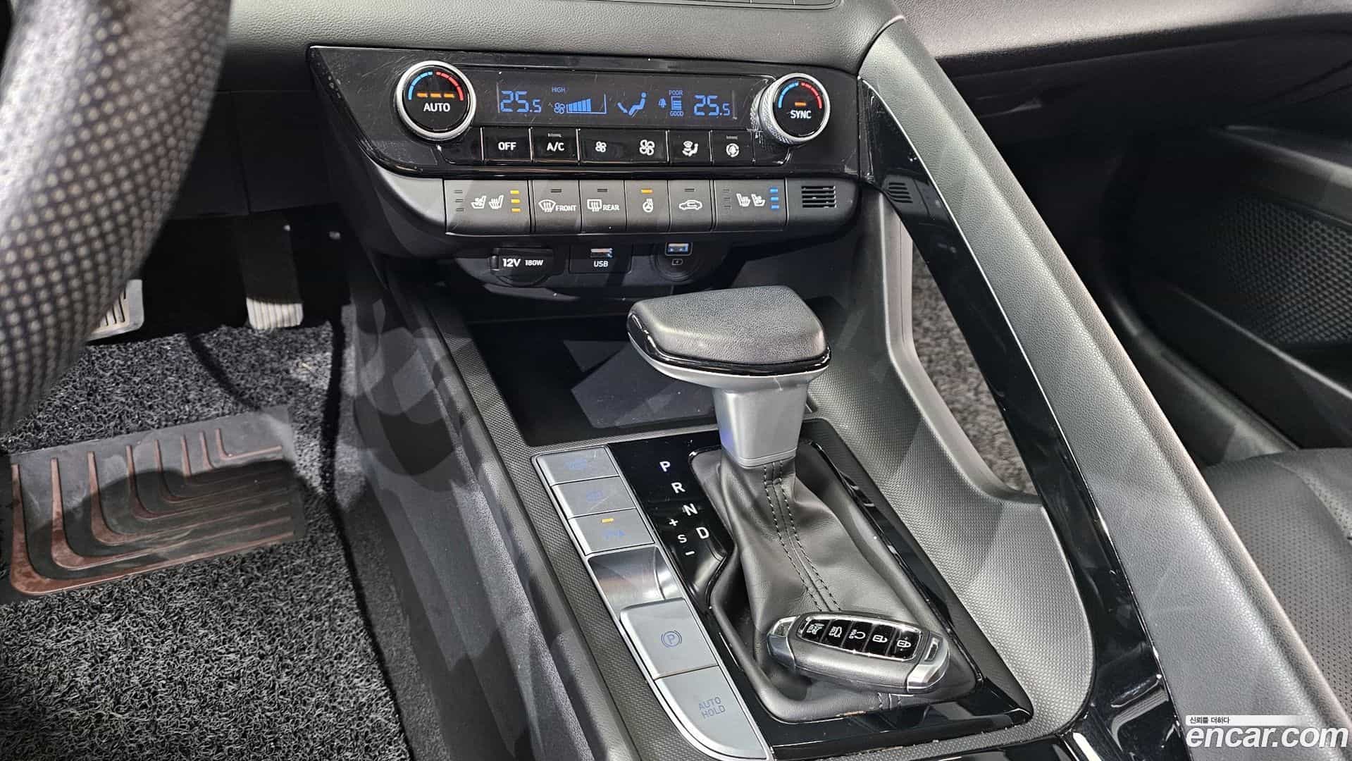 AVANTE Hyundai 2023.0-INNER-009