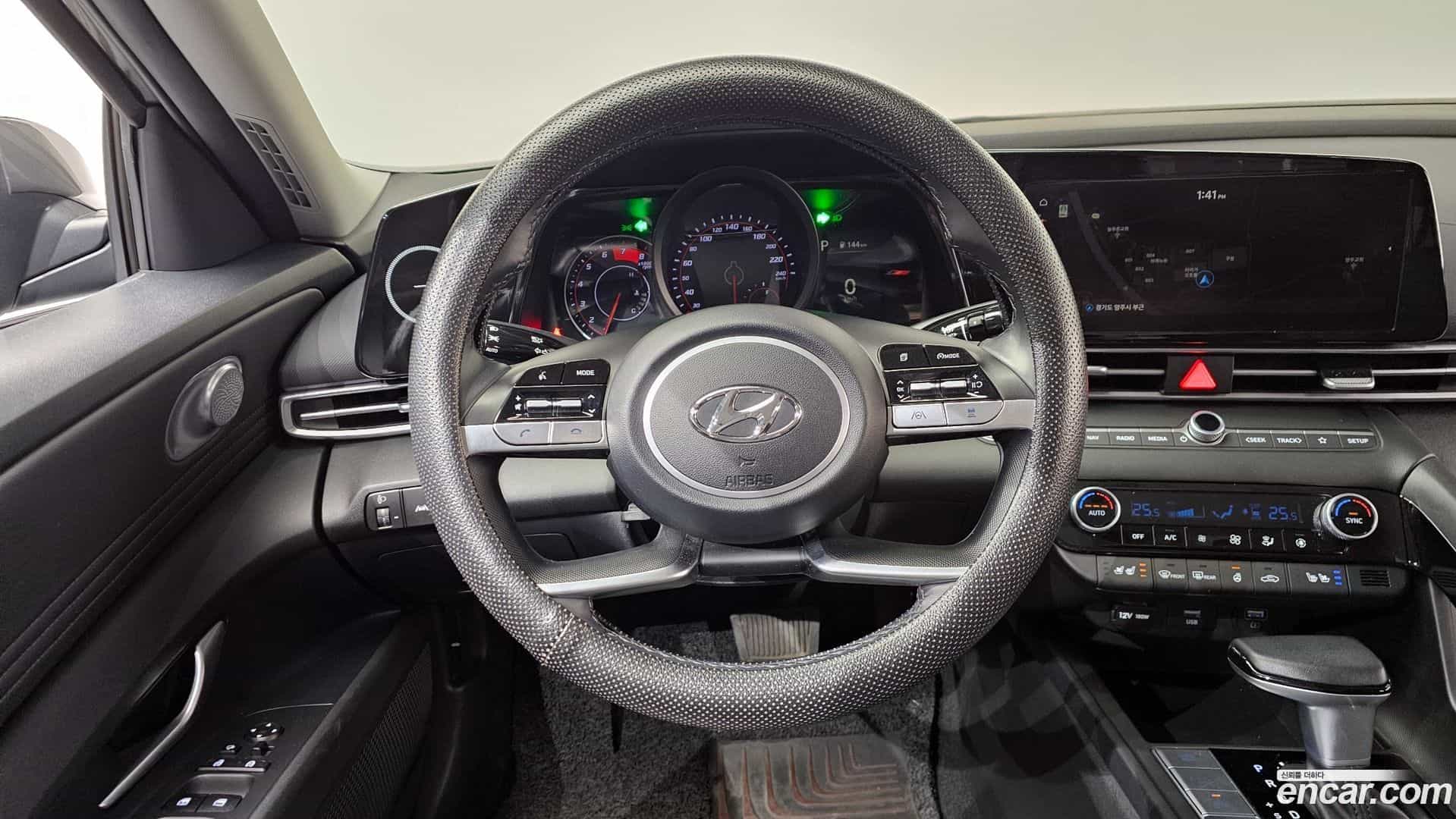AVANTE Hyundai 2023.0-OPTION-017