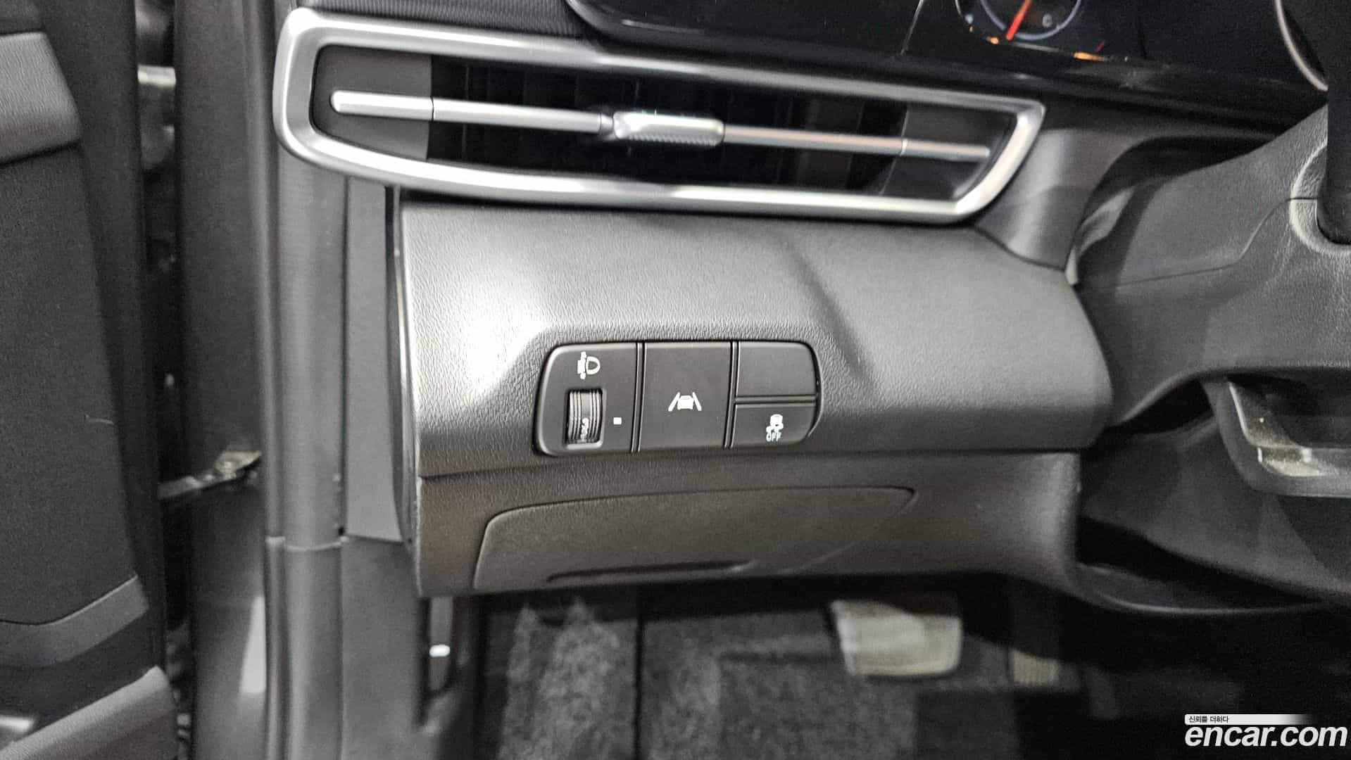 AVANTE Hyundai 2023.0-OPTION-018