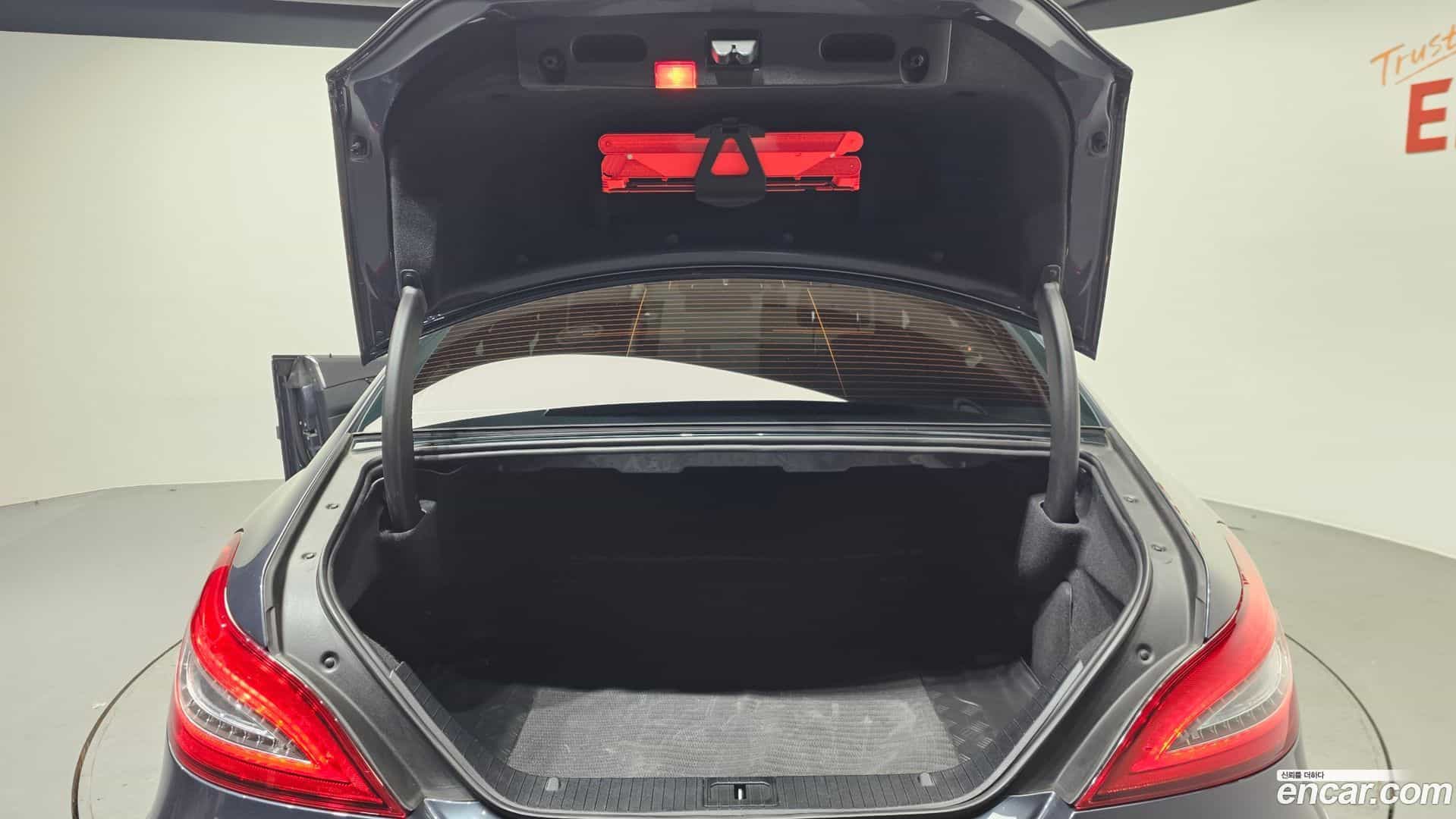 CLS-Class Mercedes-Benz 2016.2-OPTION-024