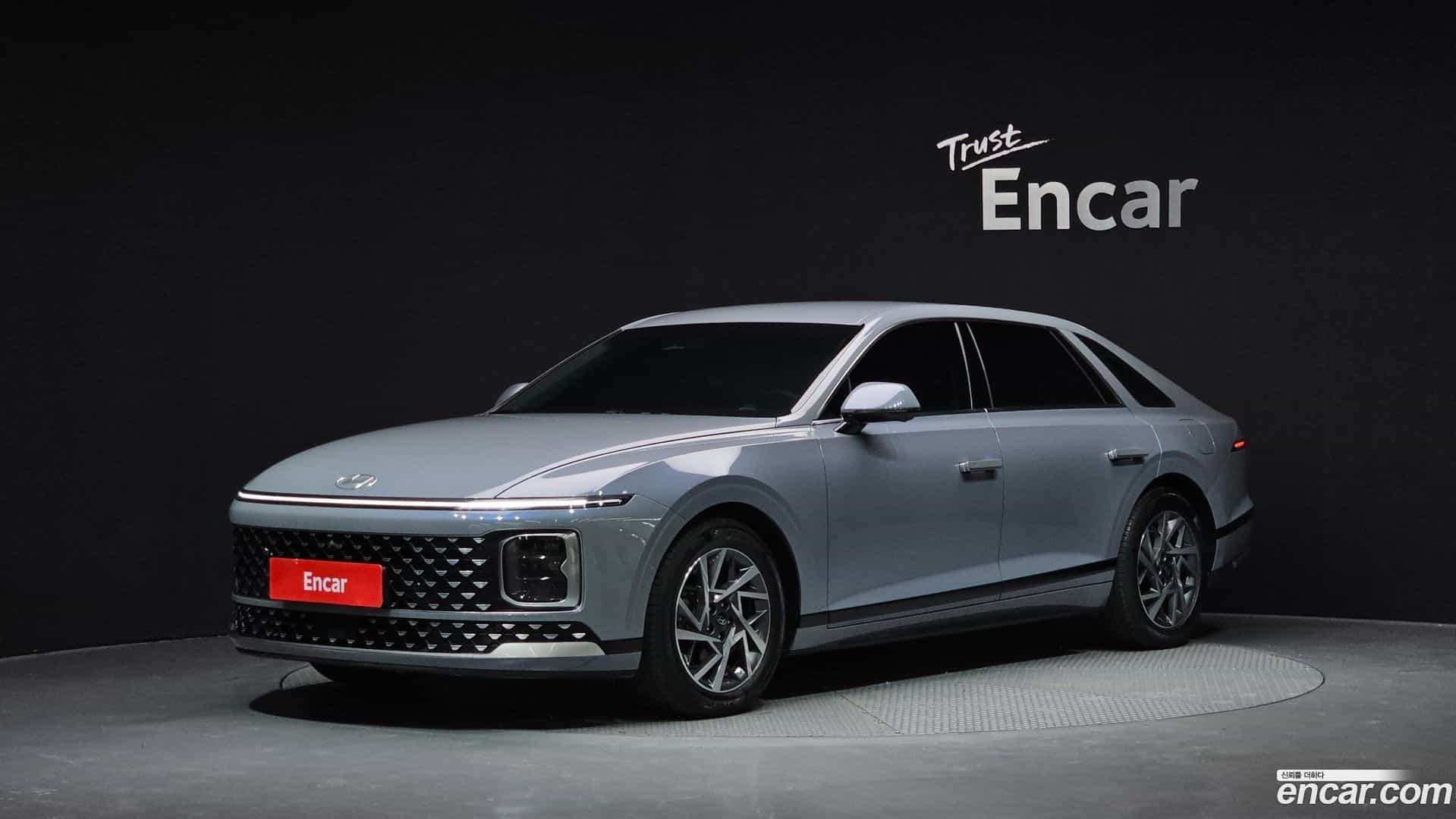 Grandeur Hyundai 2023.3-OUTER-001