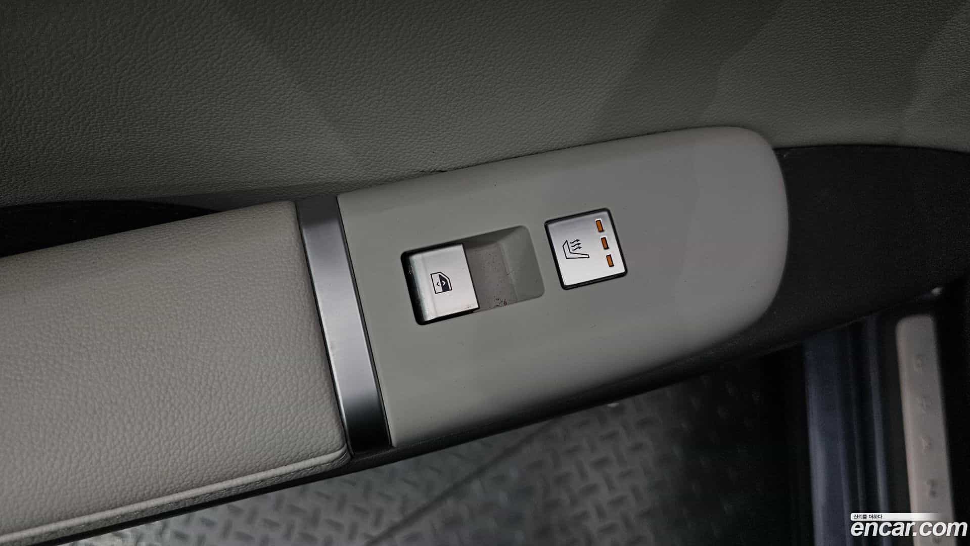 Grandeur Hyundai 2023.3-OPTION-023