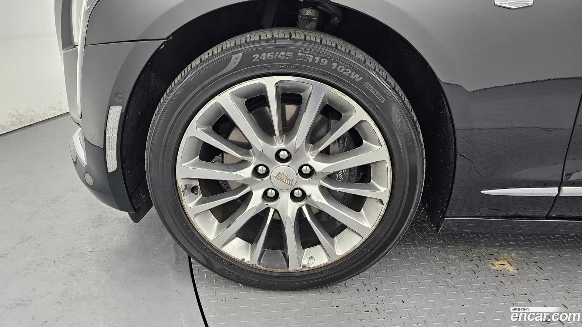 CT6 Cadillac 2016.9-OUTER-005