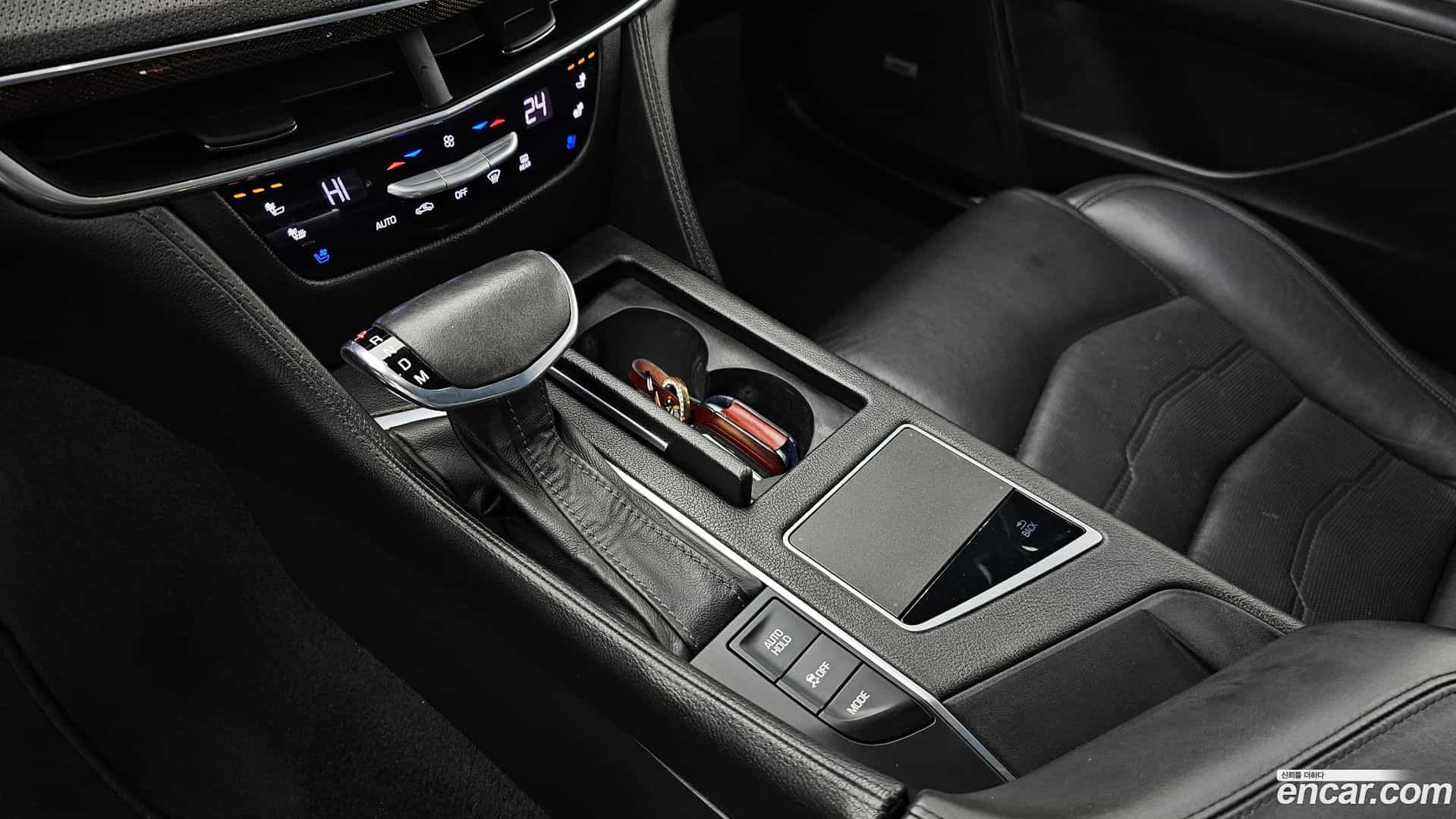 CT6 Cadillac 2016.9-INNER-009