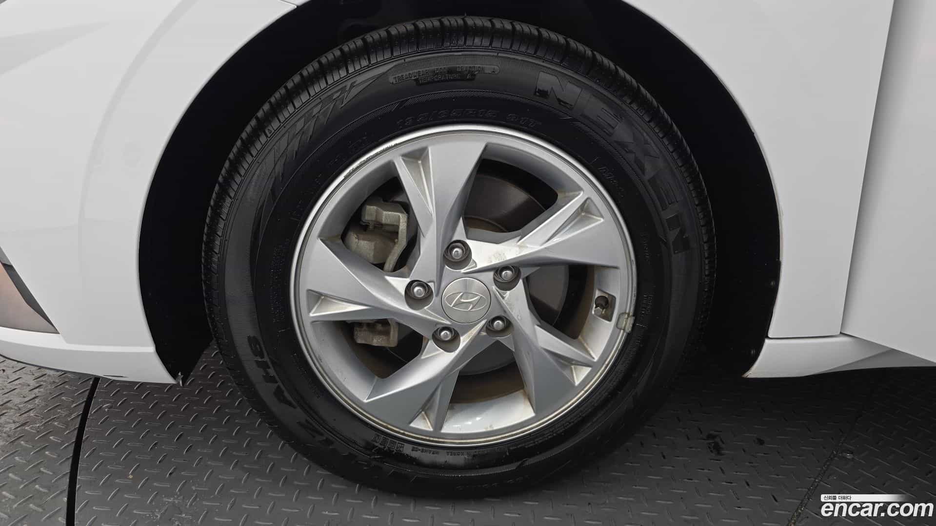 AVANTE Hyundai 2021.1-OUTER-005