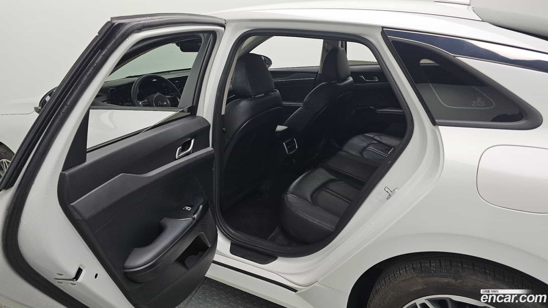 K5 Kia 2021.4-OPTION-016