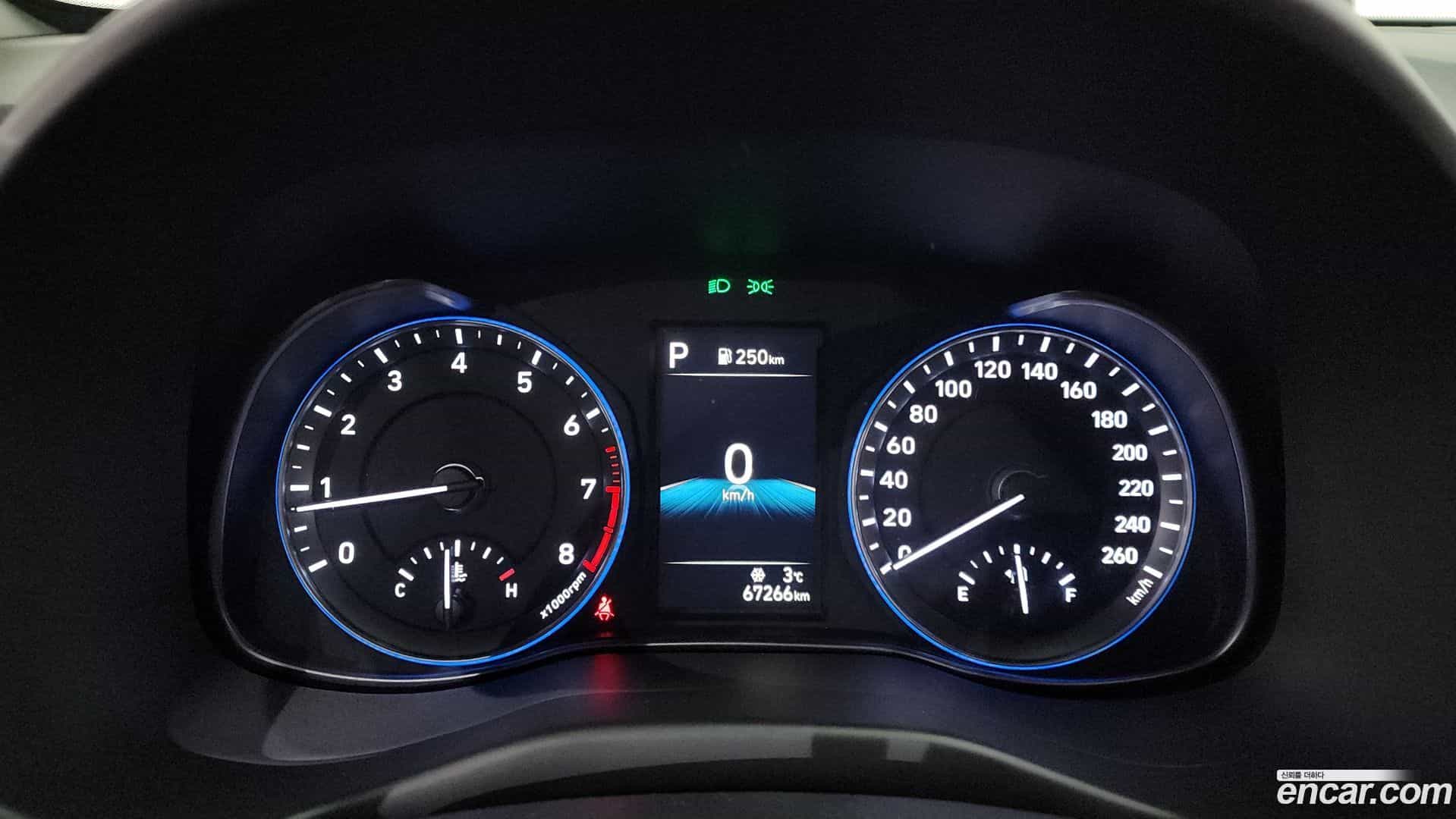 Kona Hyundai 2020.11-INNER-008