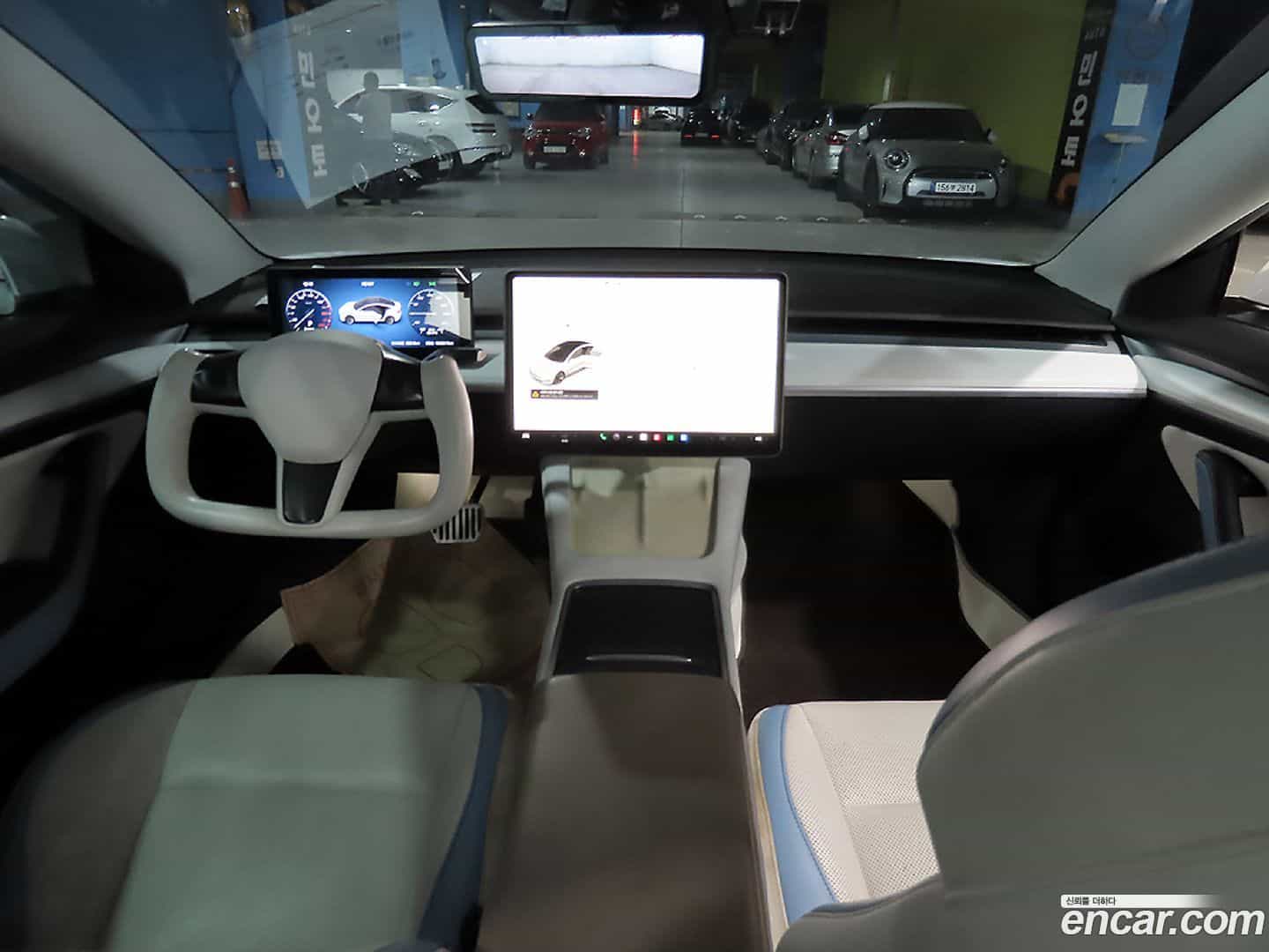 Model 3 Tesla 2021.10-OUTER-005
