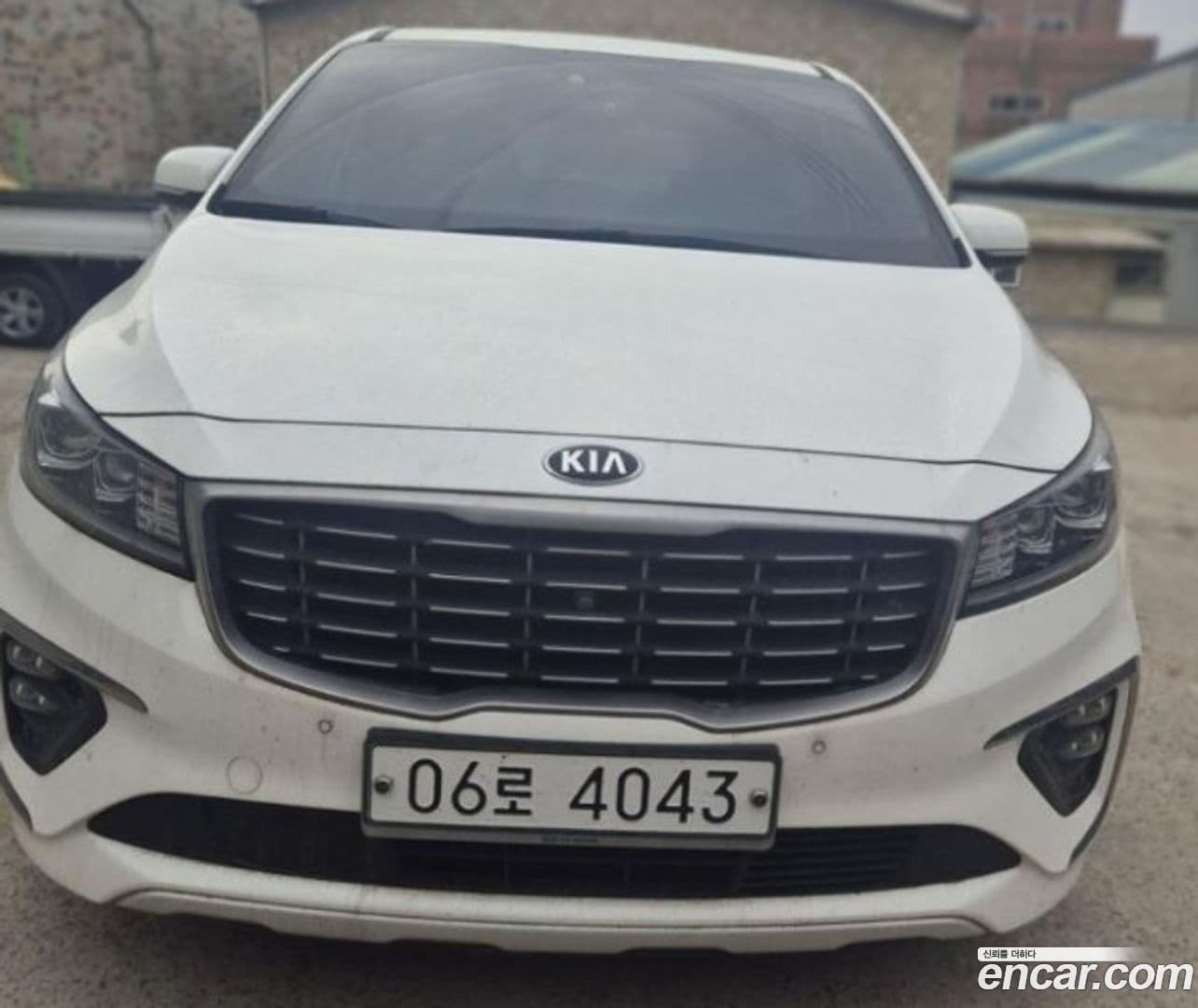 Main__Slider__Photo:Canival Kia 2018.3-0