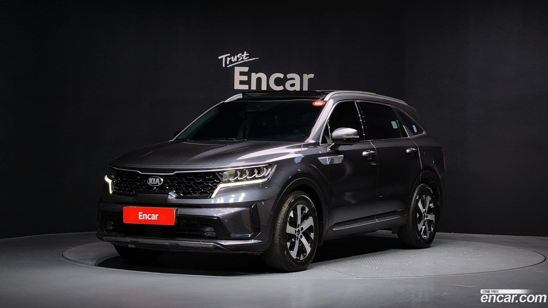 Main__Slider__Photo:Sorento Kia 2020.9-0