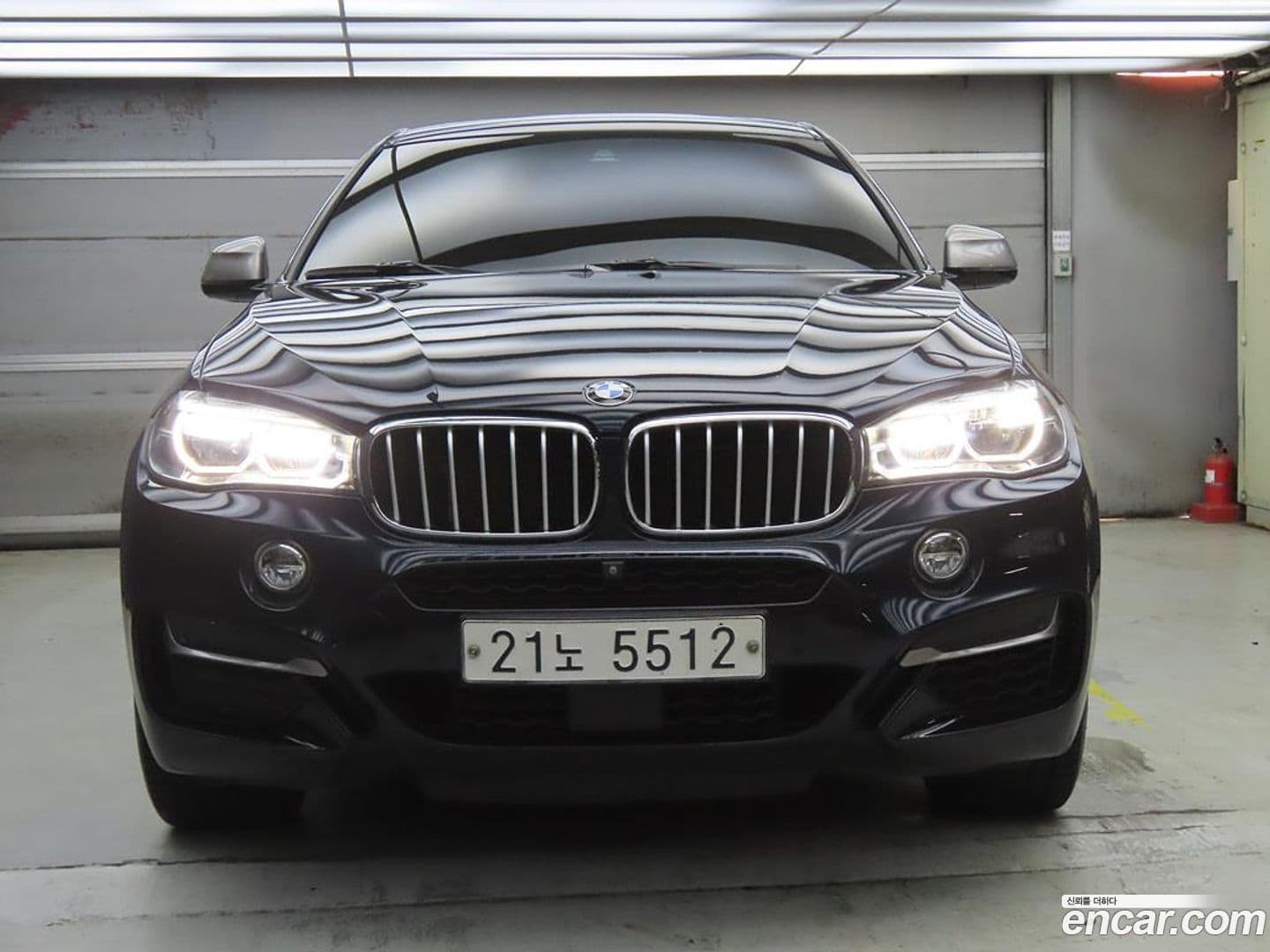 Main__Slider__Photo:X6 BMW 2017.3-0