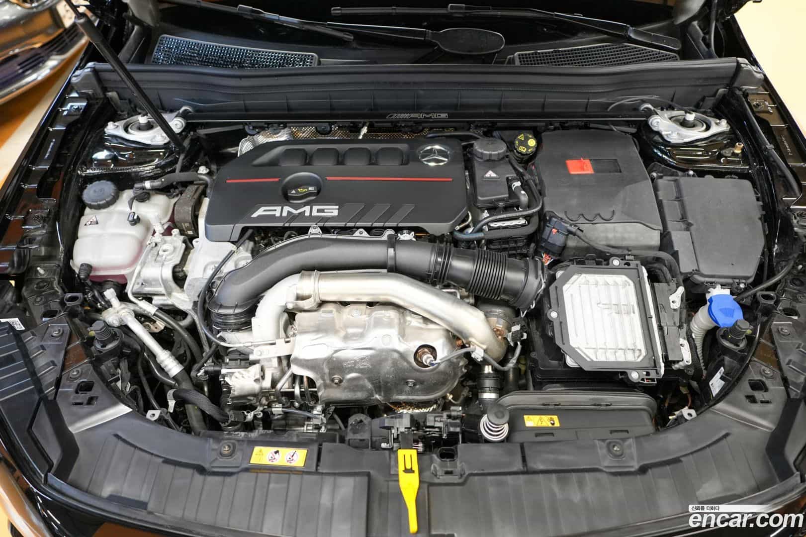 GLB-Class Mercedes-Benz 2025.6-INNER-006