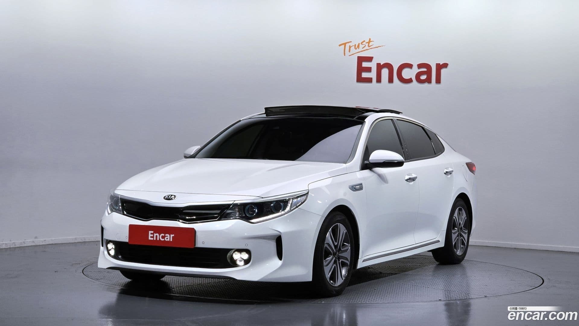Main__Slider__Photo:K5 Kia 2016.0-0