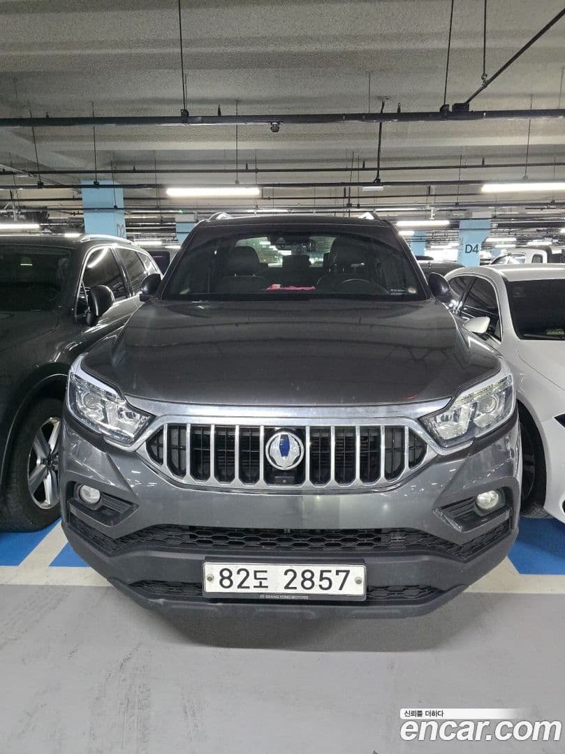 Main__Slider__Photo:Rexton KG Mobility 2019.0-0