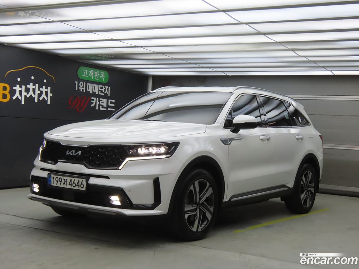 Main__Slider__Photo:Sorento Kia 2022.1-0