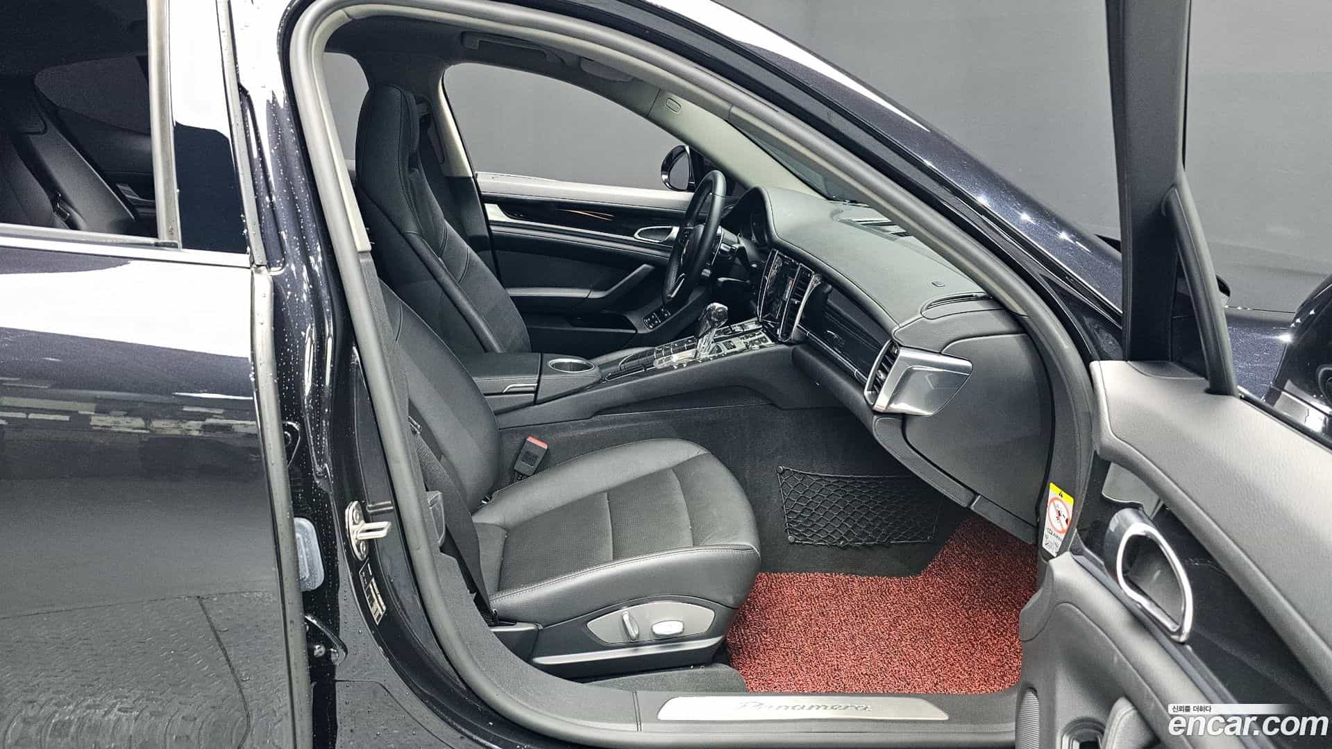 Panamera Porsche 2010.7-OPTION-015