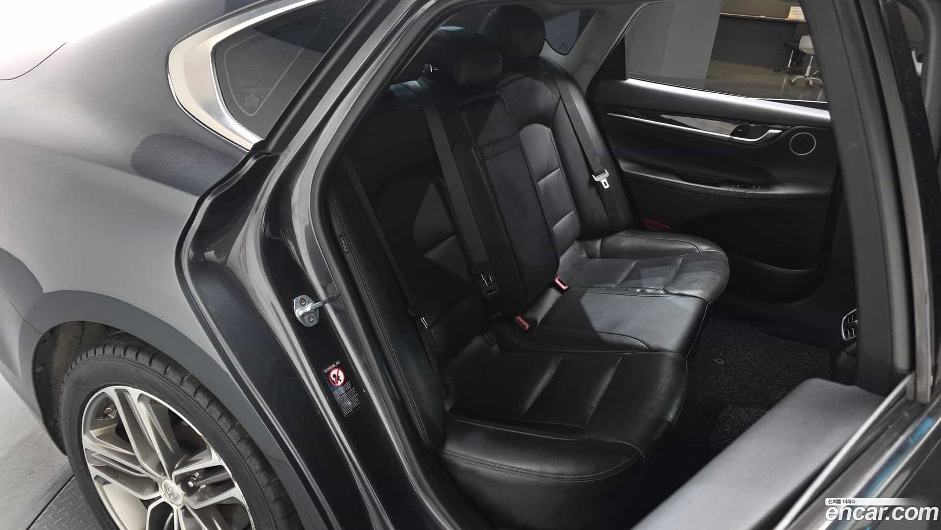 Grandeur Hyundai 2018.10-OPTION-015