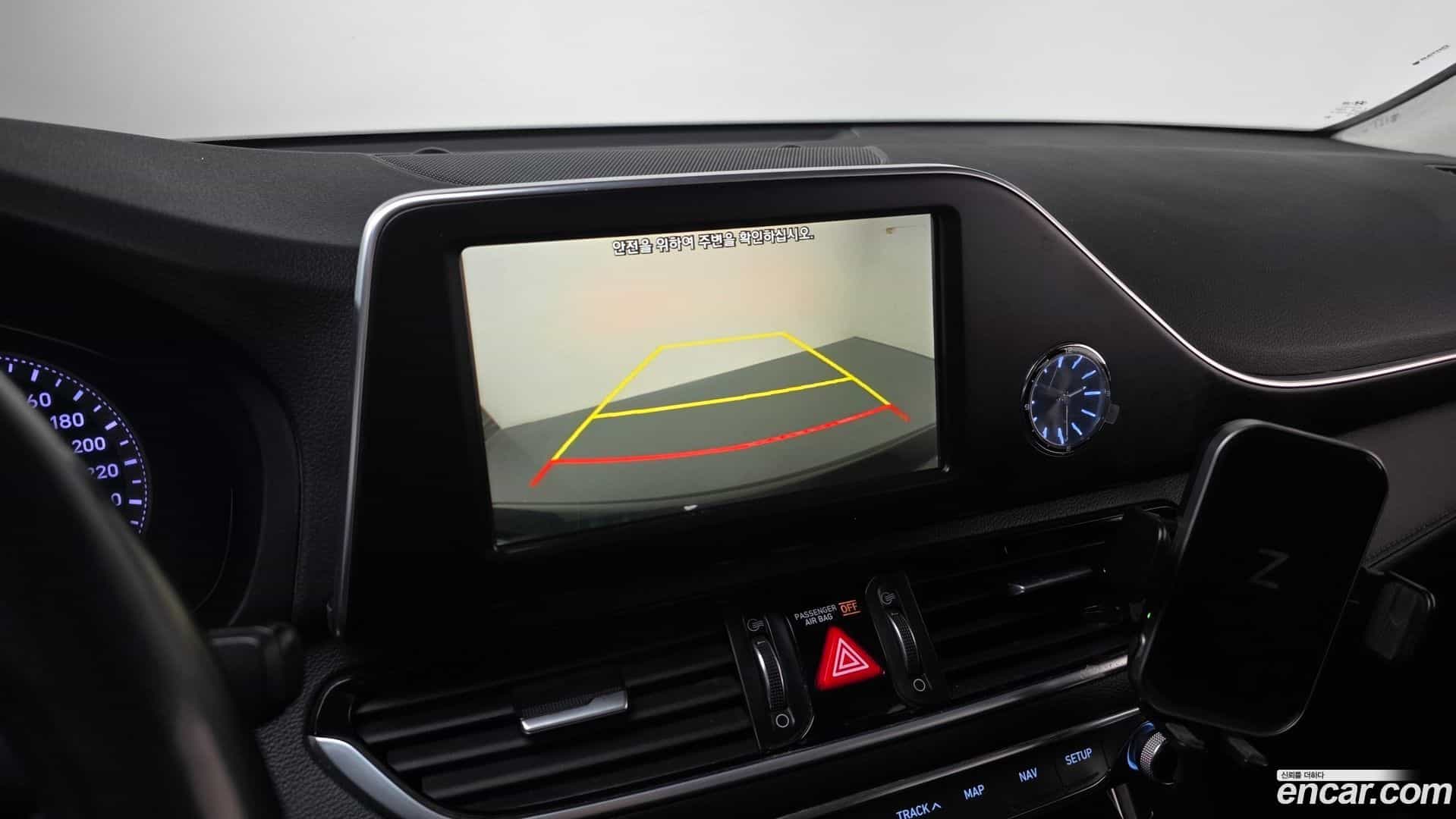 Grandeur Hyundai 2018.10-OPTION-020