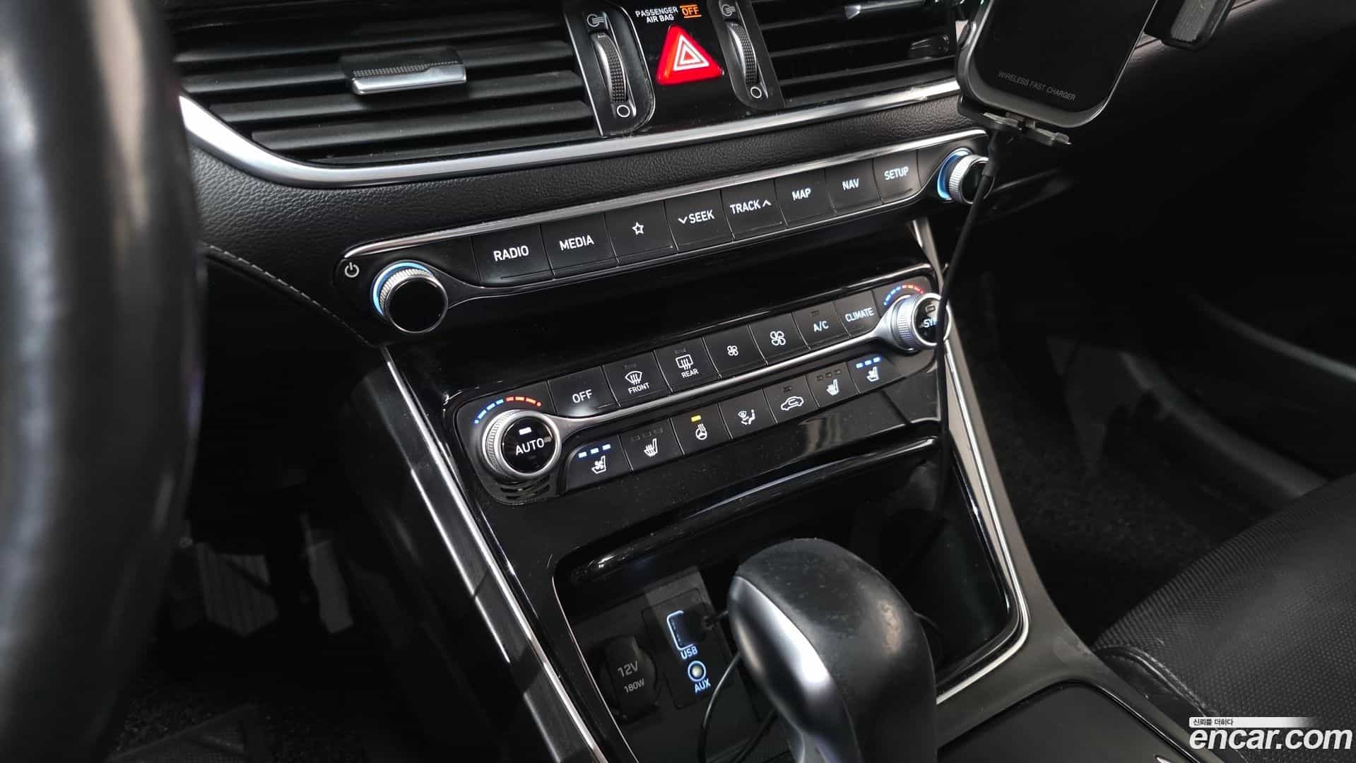 Grandeur Hyundai 2018.10-OPTION-021