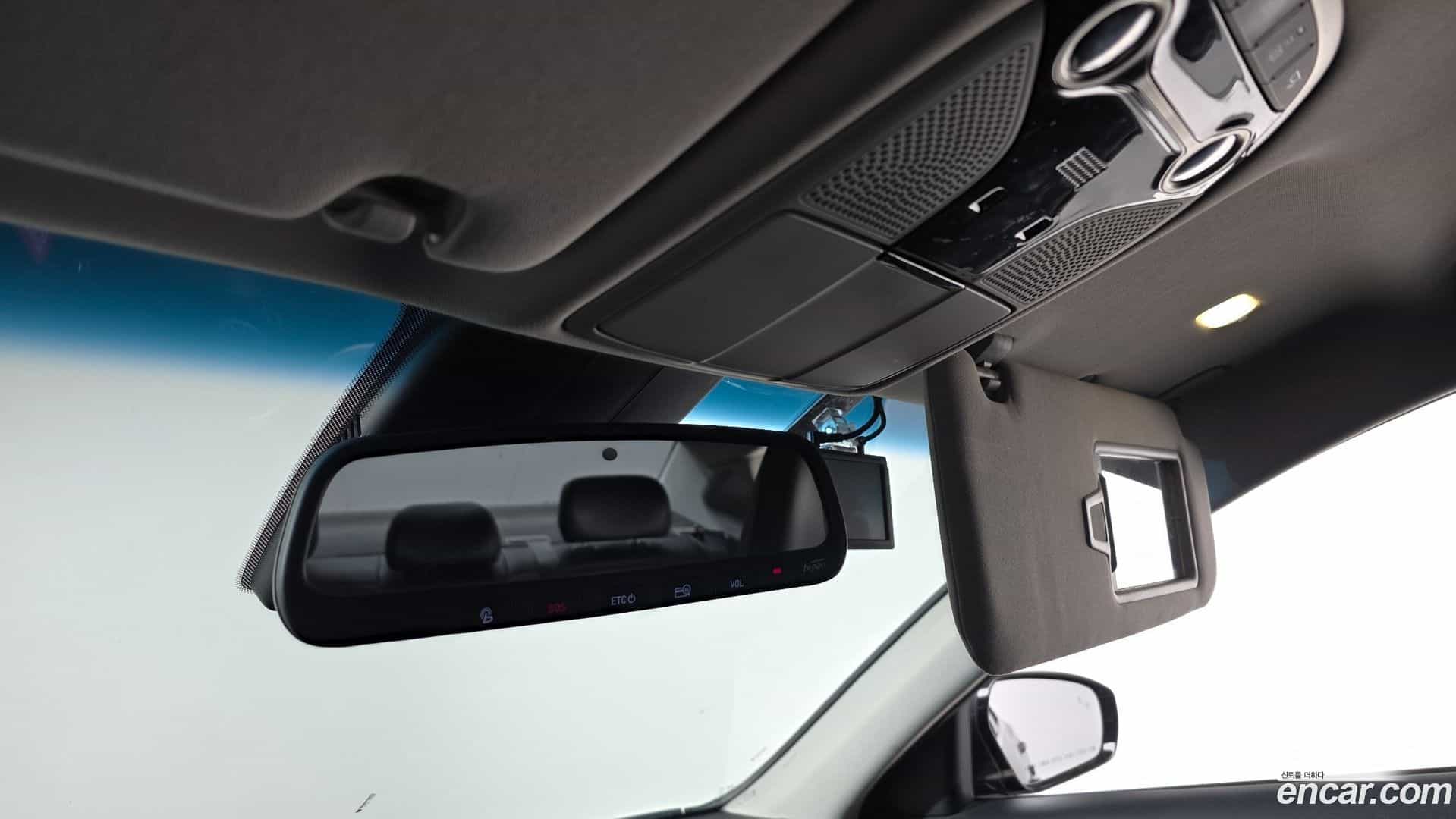 Grandeur Hyundai 2018.10-OPTION-022