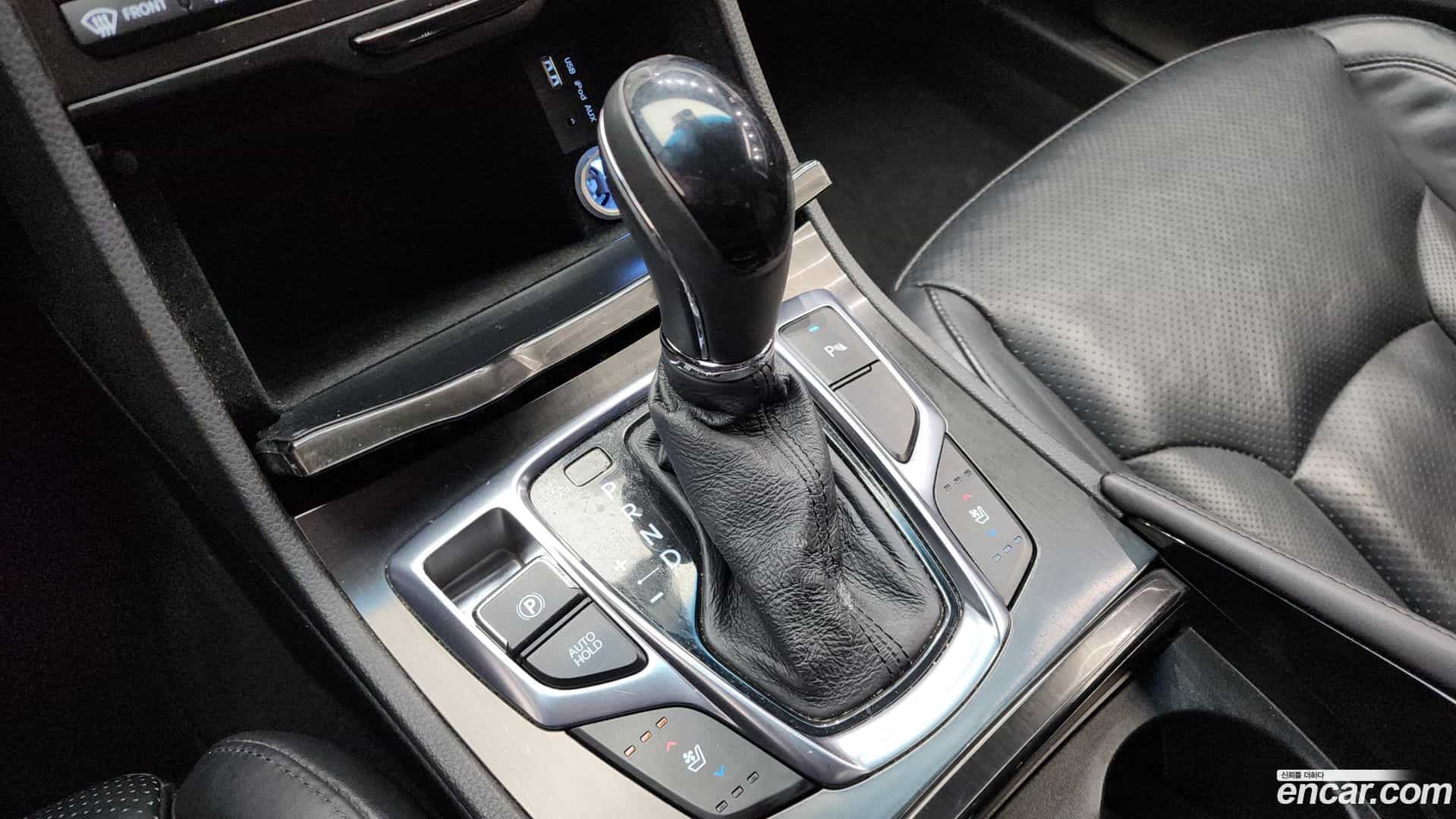 Grandeur Hyundai 2015.3-INNER-009