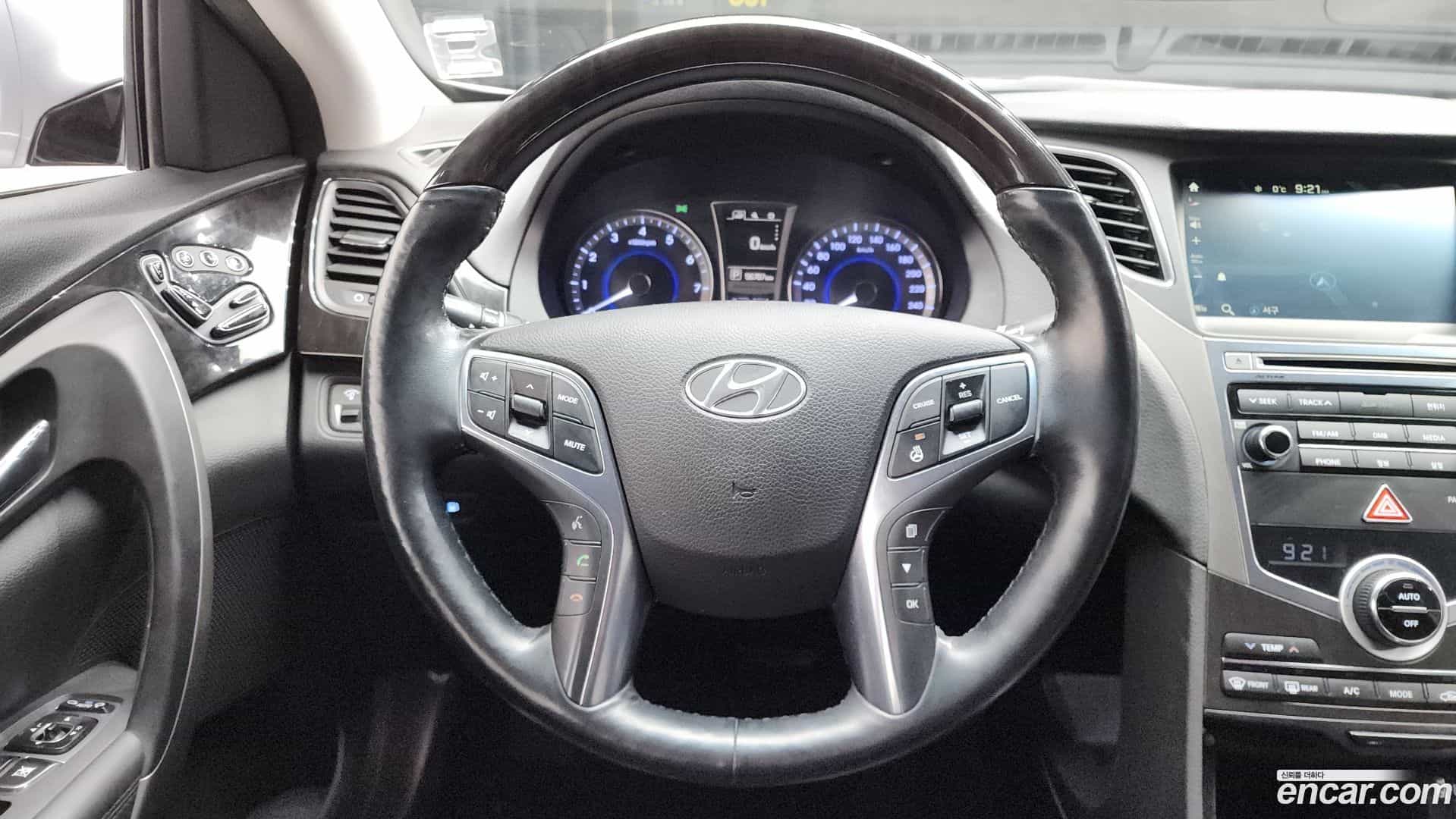 Grandeur Hyundai 2015.3-OPTION-017