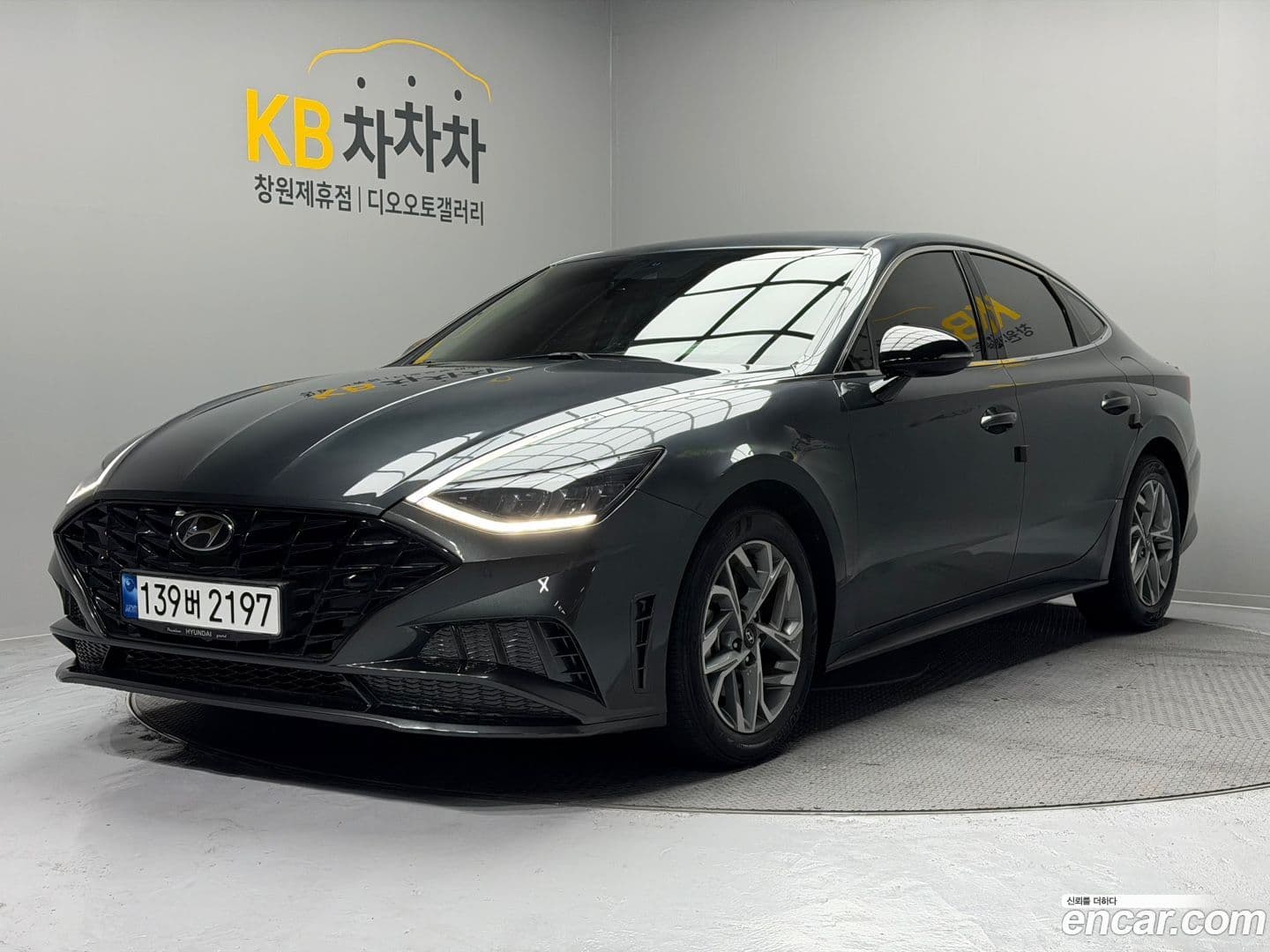 Main__Slider__Photo:Sonata Hyundai 2023.2-0