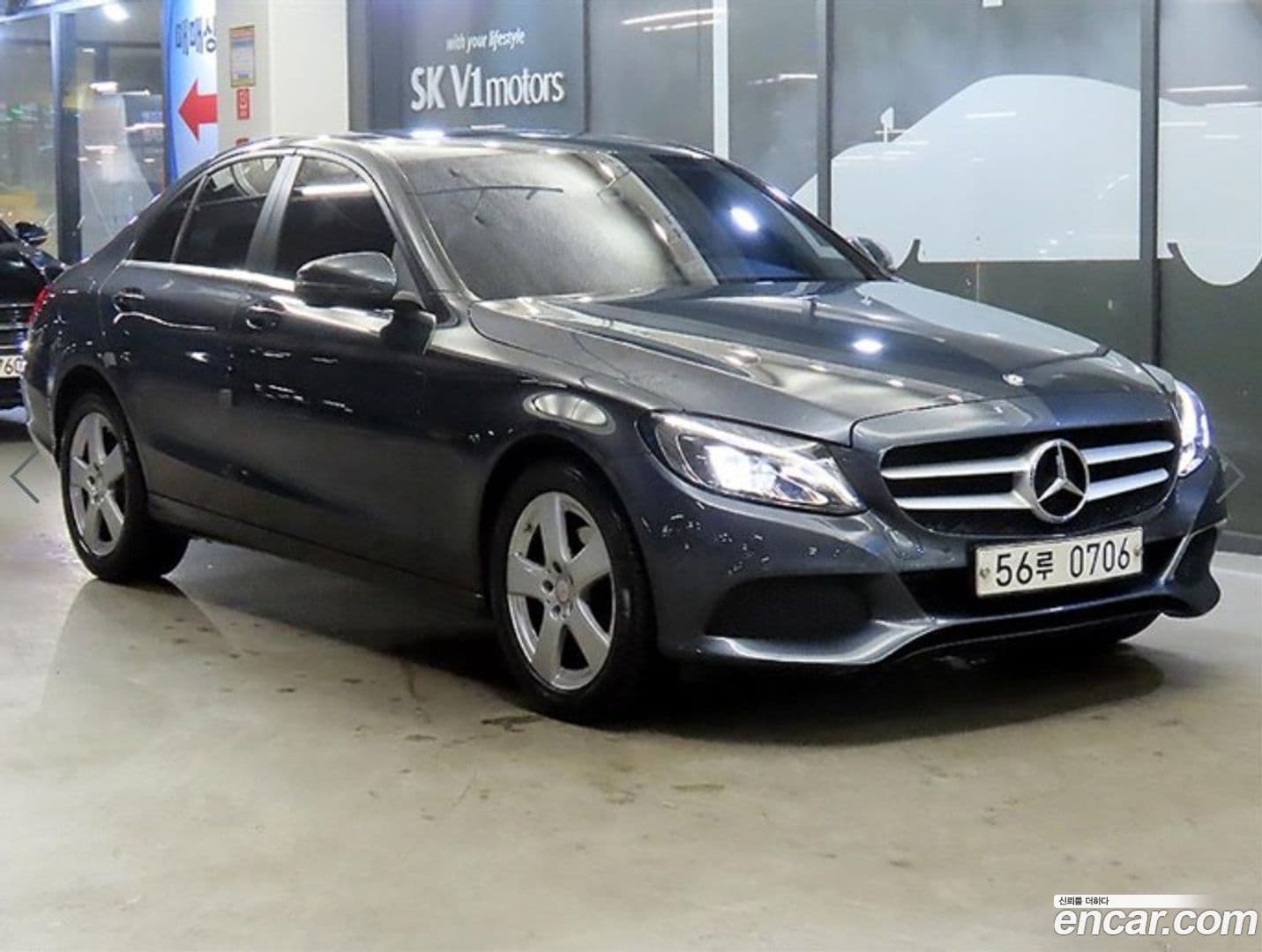 Main__Slider__Photo:C-Class Mercedes-Benz 2015.10-0