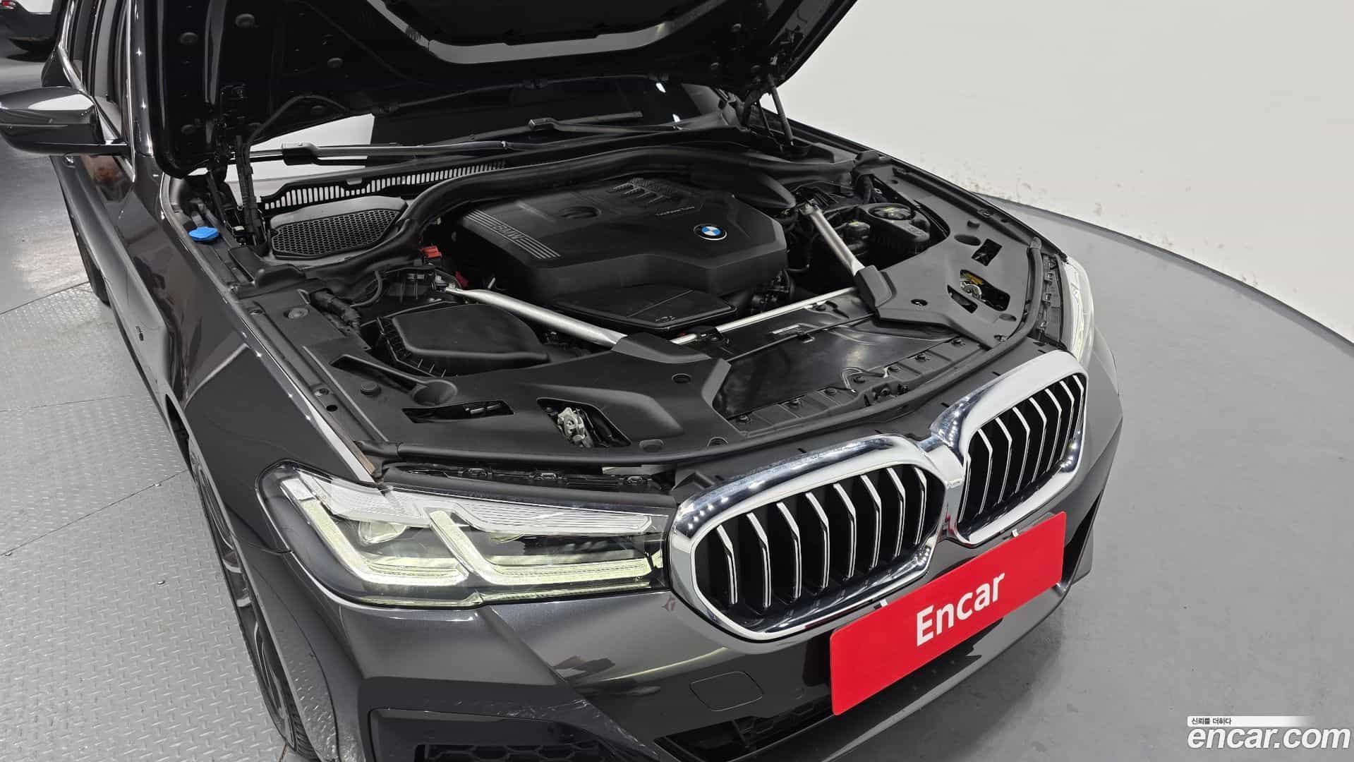 5-Series BMW 2022.4-INNER-006