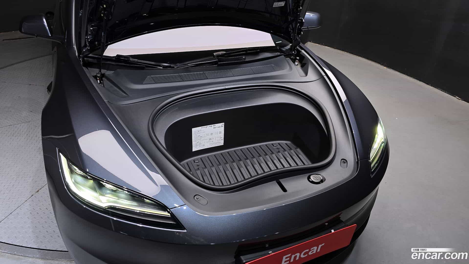 Model 3 Tesla 2024.6-INNER-006