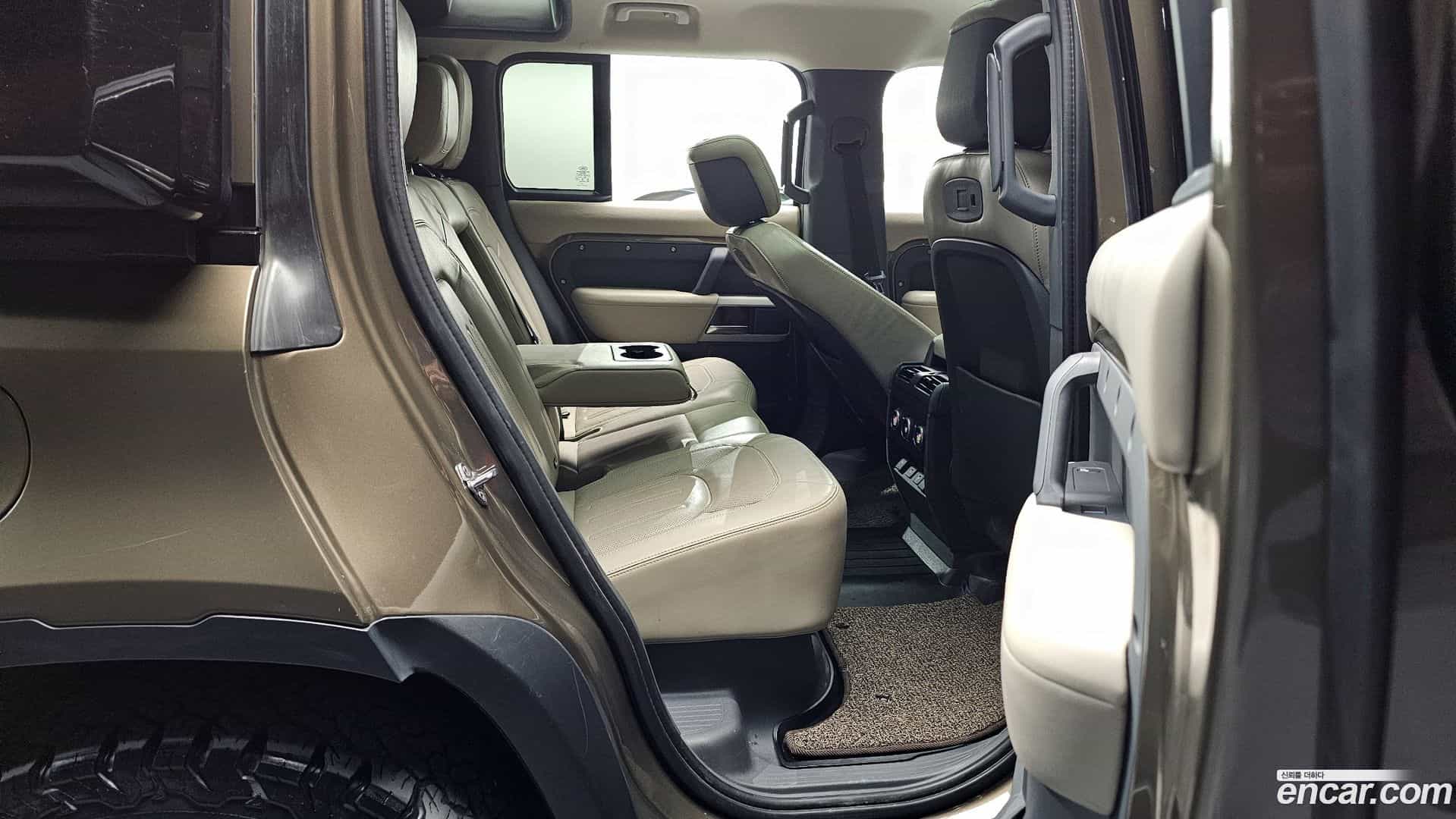Defender Land Rover 2022.0-OPTION-016