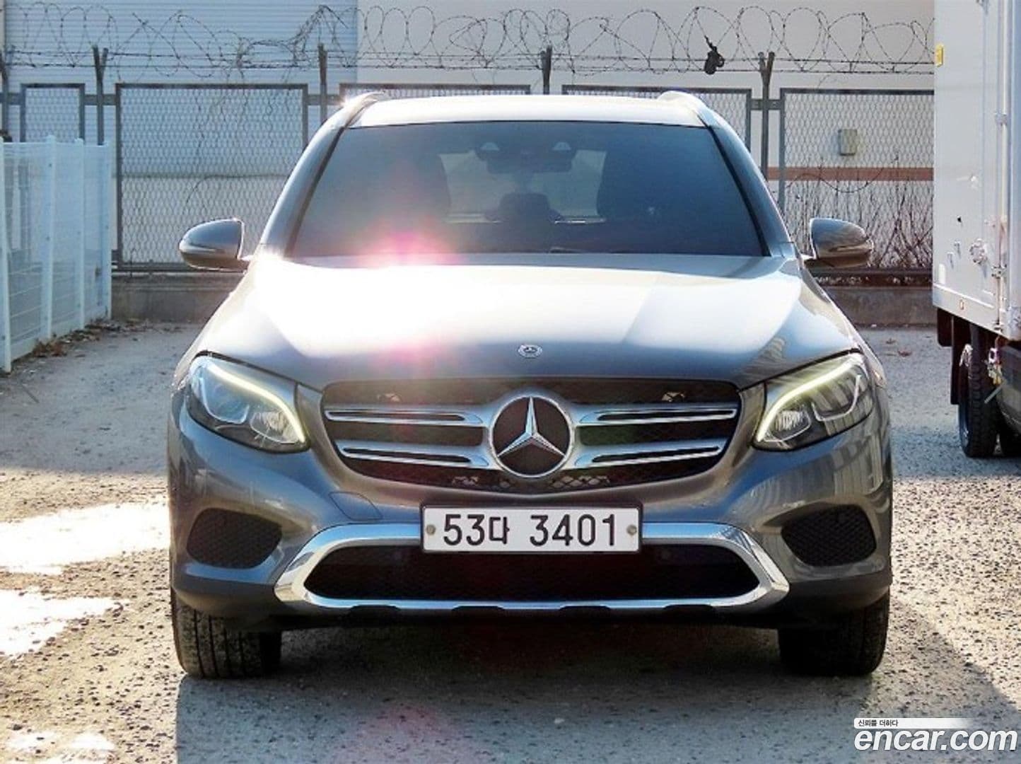 Main__Slider__Photo:GLC-Class Mercedes-Benz 2017.8-0