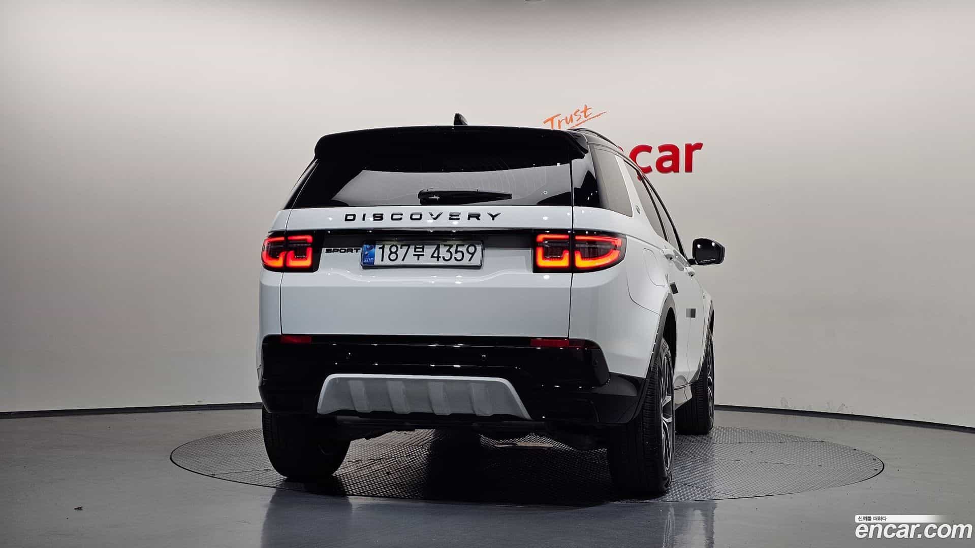 Discovery Sport Land Rover 2024.8-OUTER-004