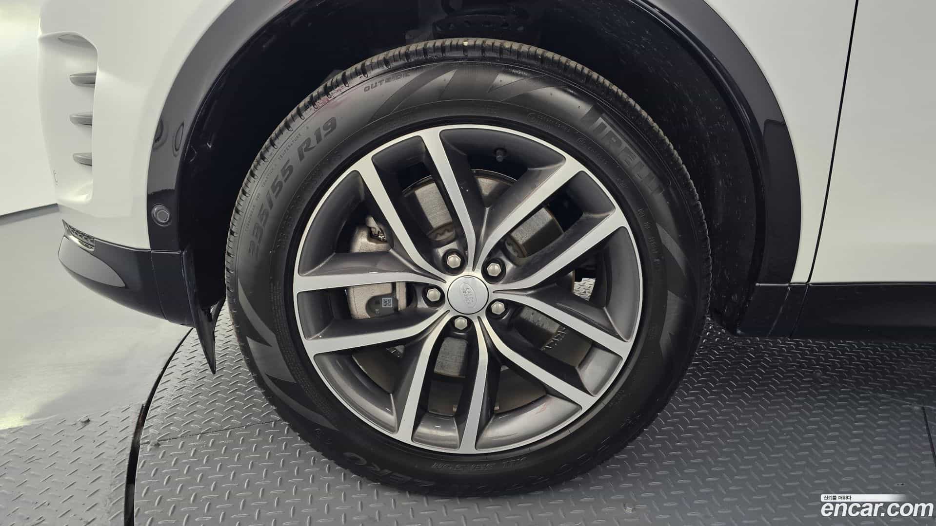Discovery Sport Land Rover 2024.8-OUTER-005