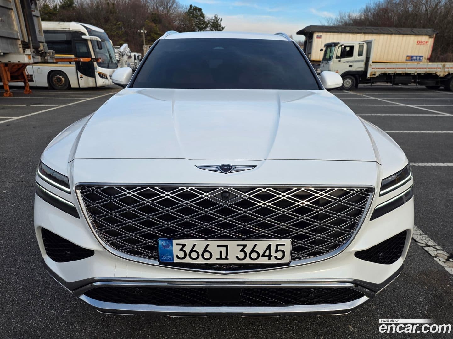 Main__Slider__Photo:GV80 Genesis 2025.10-0