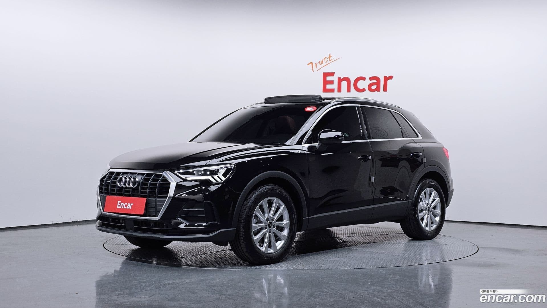 Main__Slider__Photo:Q3 Audi 2025.5-0