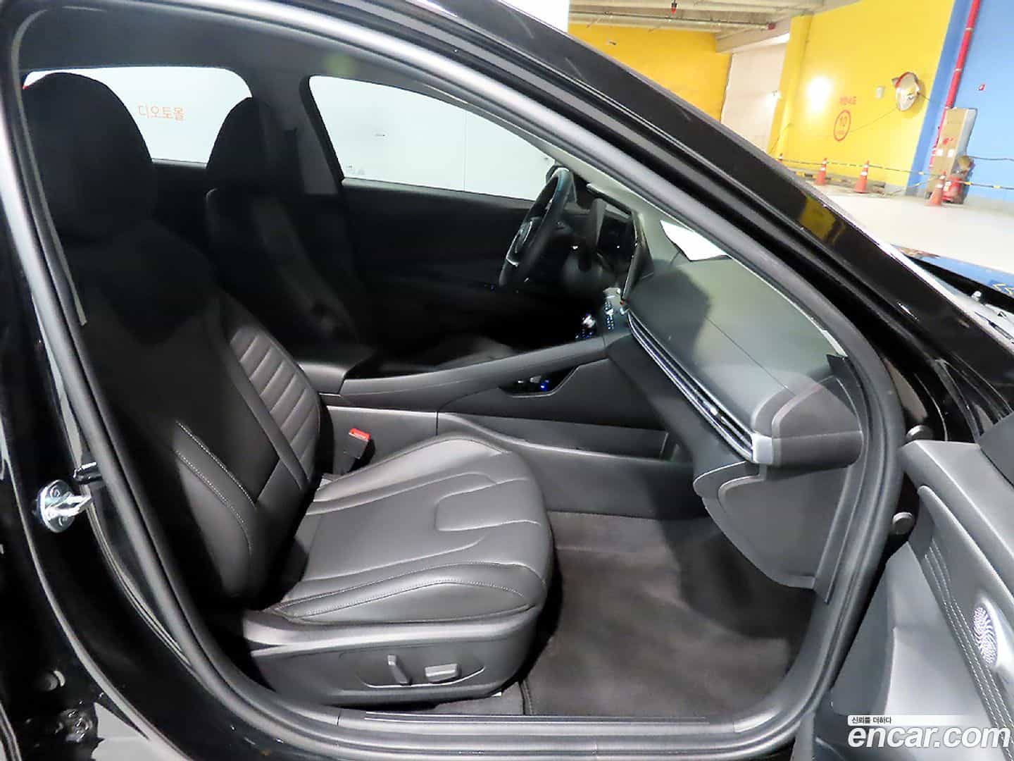 AVANTE Hyundai 2025.2-INNER-008