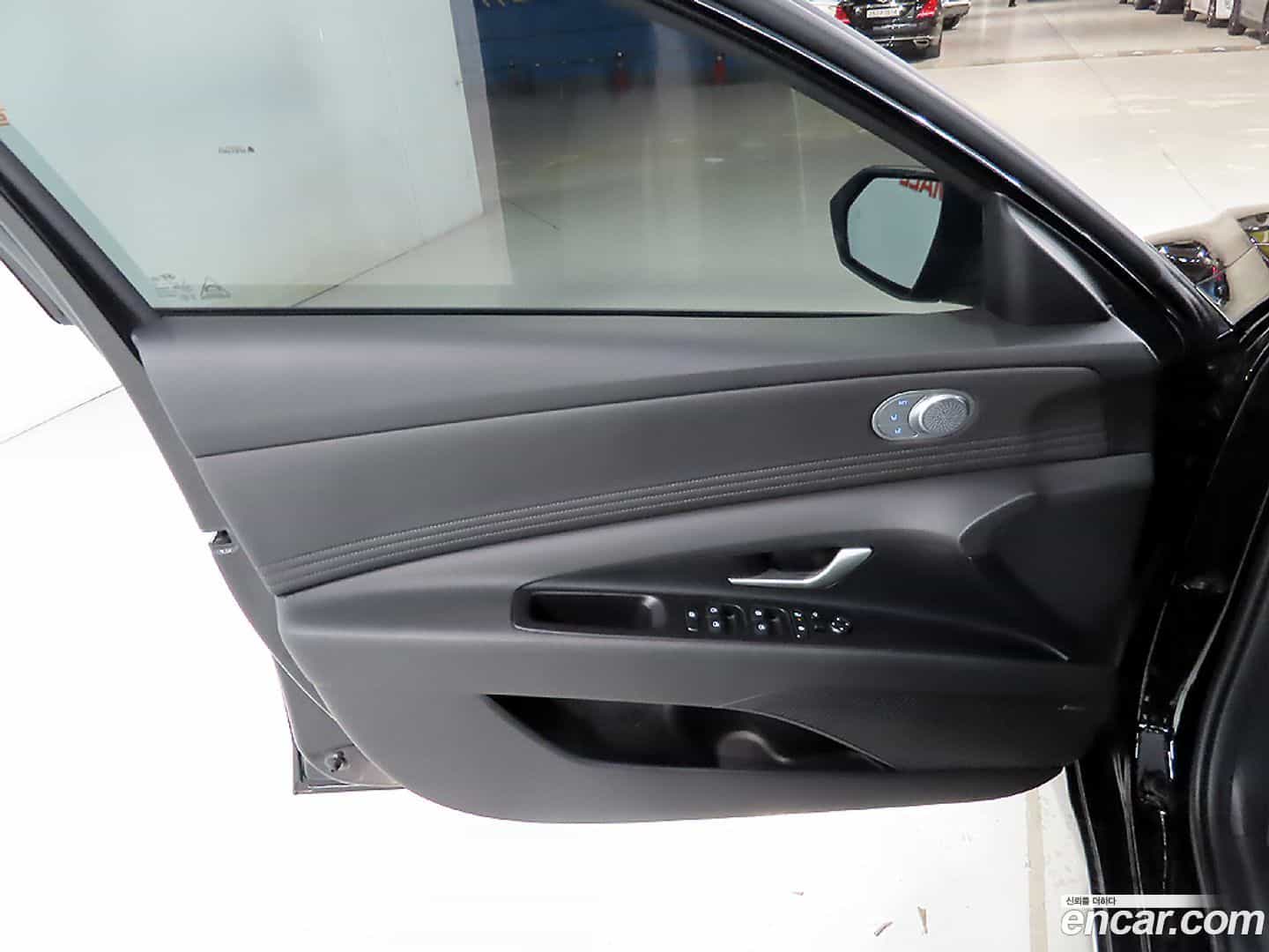 AVANTE Hyundai 2025.2-OPTION-018